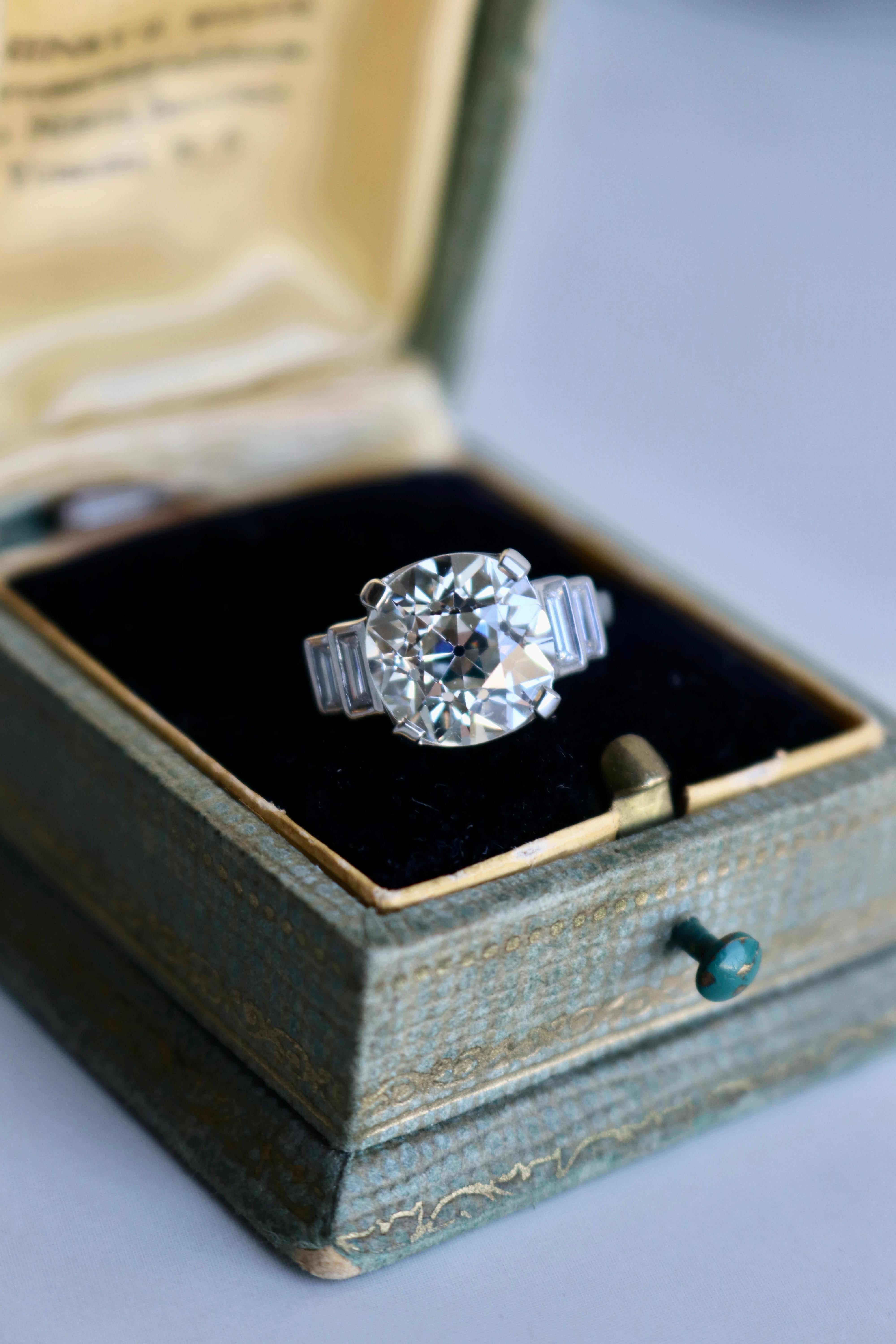 Art Deco Inspired GIA 4.00 Carat Old European Cut Diamond Platinum Ring For Sale 1