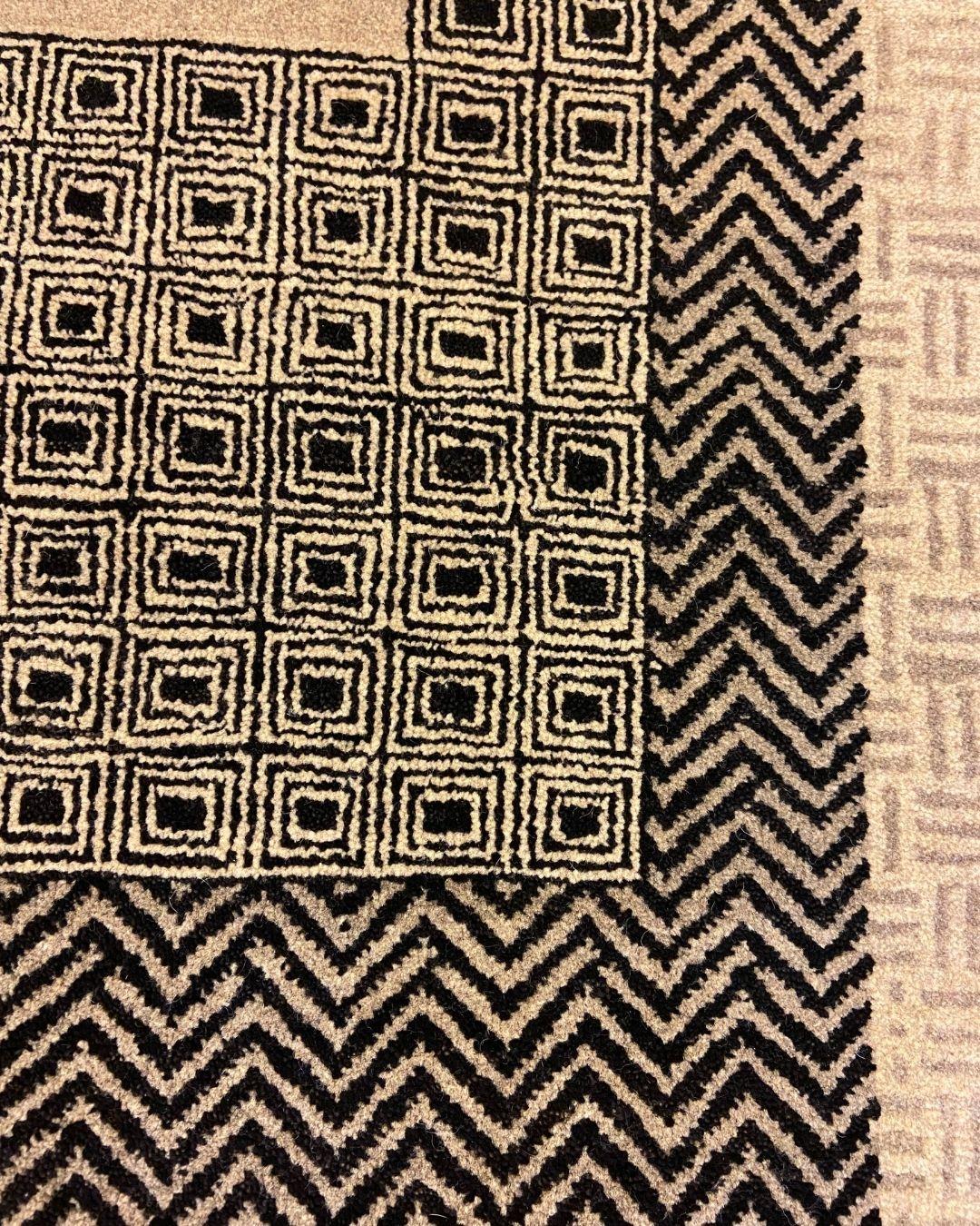 Art Deco-Inspired Gray, Black, and Cream Labyrinth Wool Persian Rug 3' x 5' 1