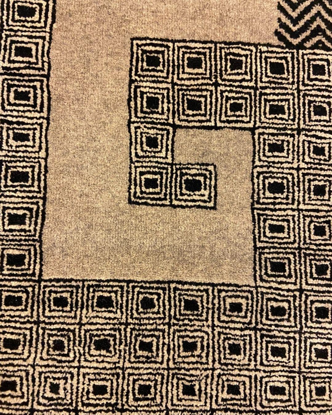 Art Deco-Inspired Gray, Black, and Cream Labyrinth Wool Persian Rug 3' x 5' 2