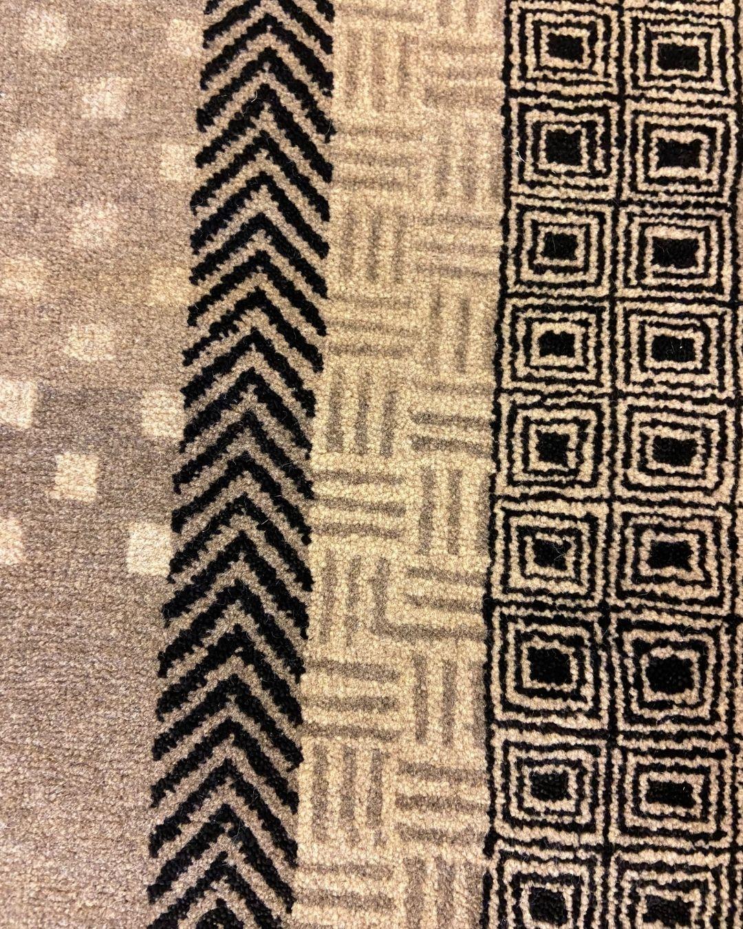 Art Deco-Inspired Gray, Black, and Cream Labyrinth Wool Persian Rug 3' x 5' 3