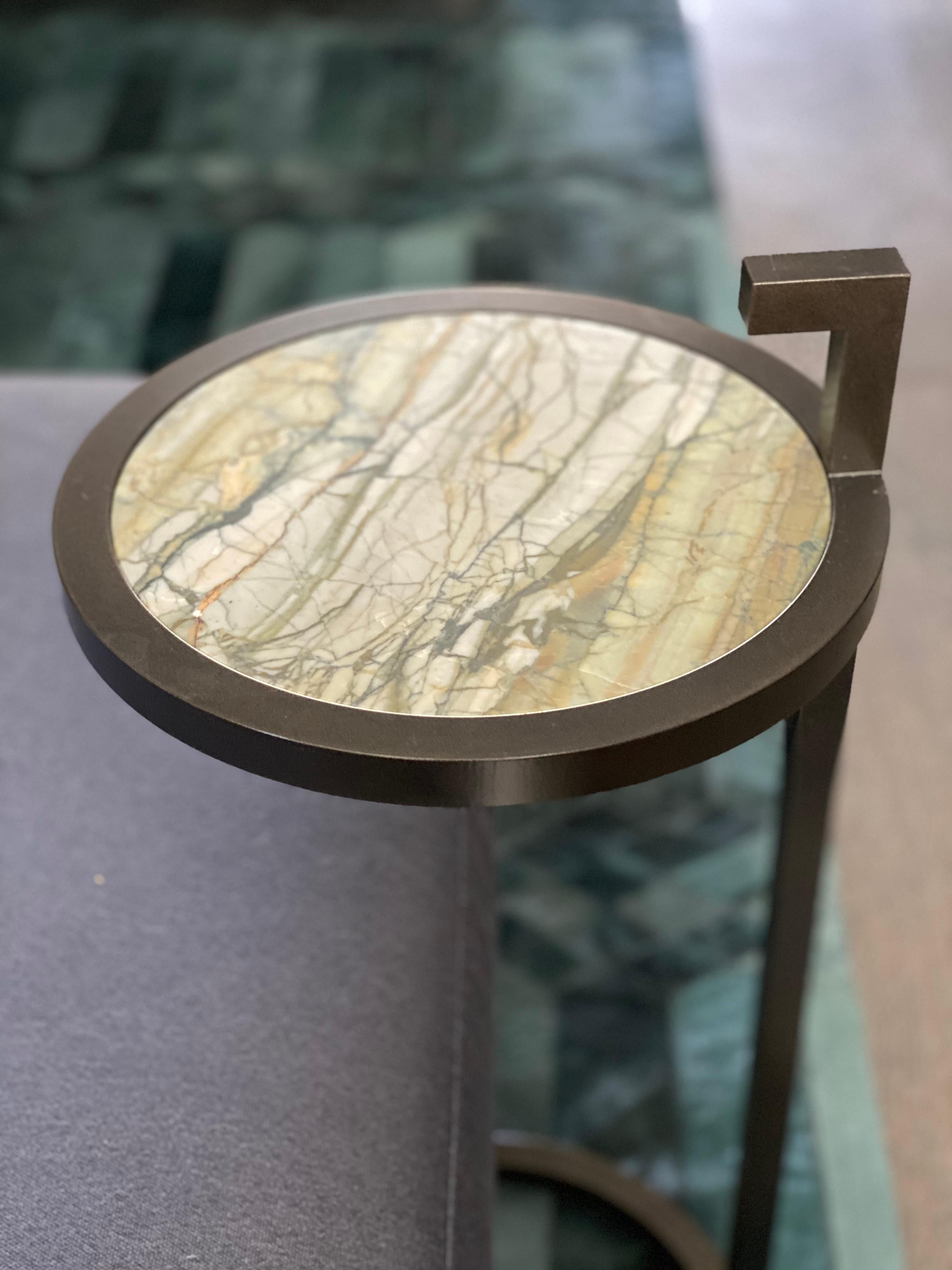 Table de Martini Kangourou d'inspiration Art déco ronde revêtue de poudre et de marbre en vente 7