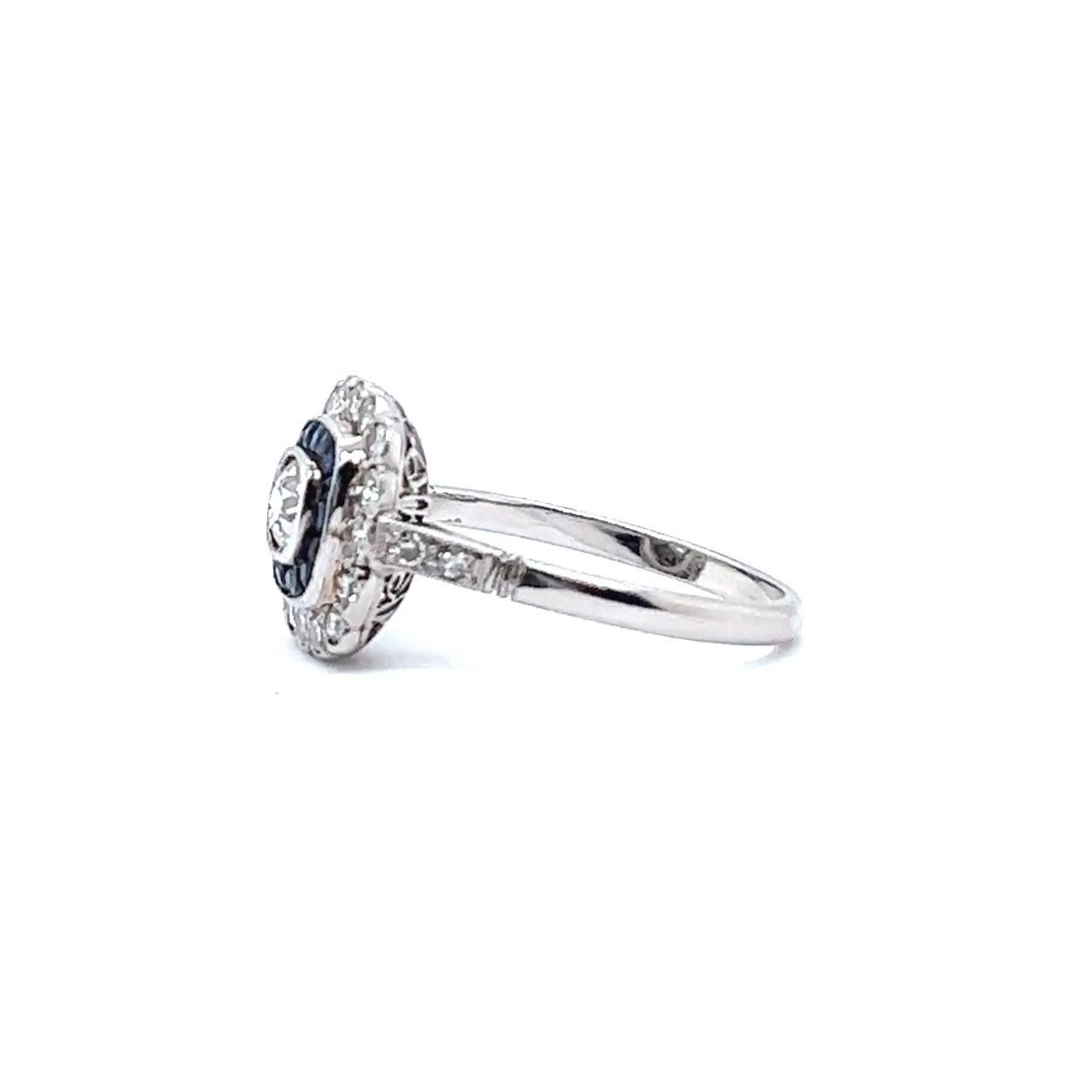 Art Deco inspirierter Diamant-Saphir-Halo-Ring mit altem Minenschliff im Angebot 2