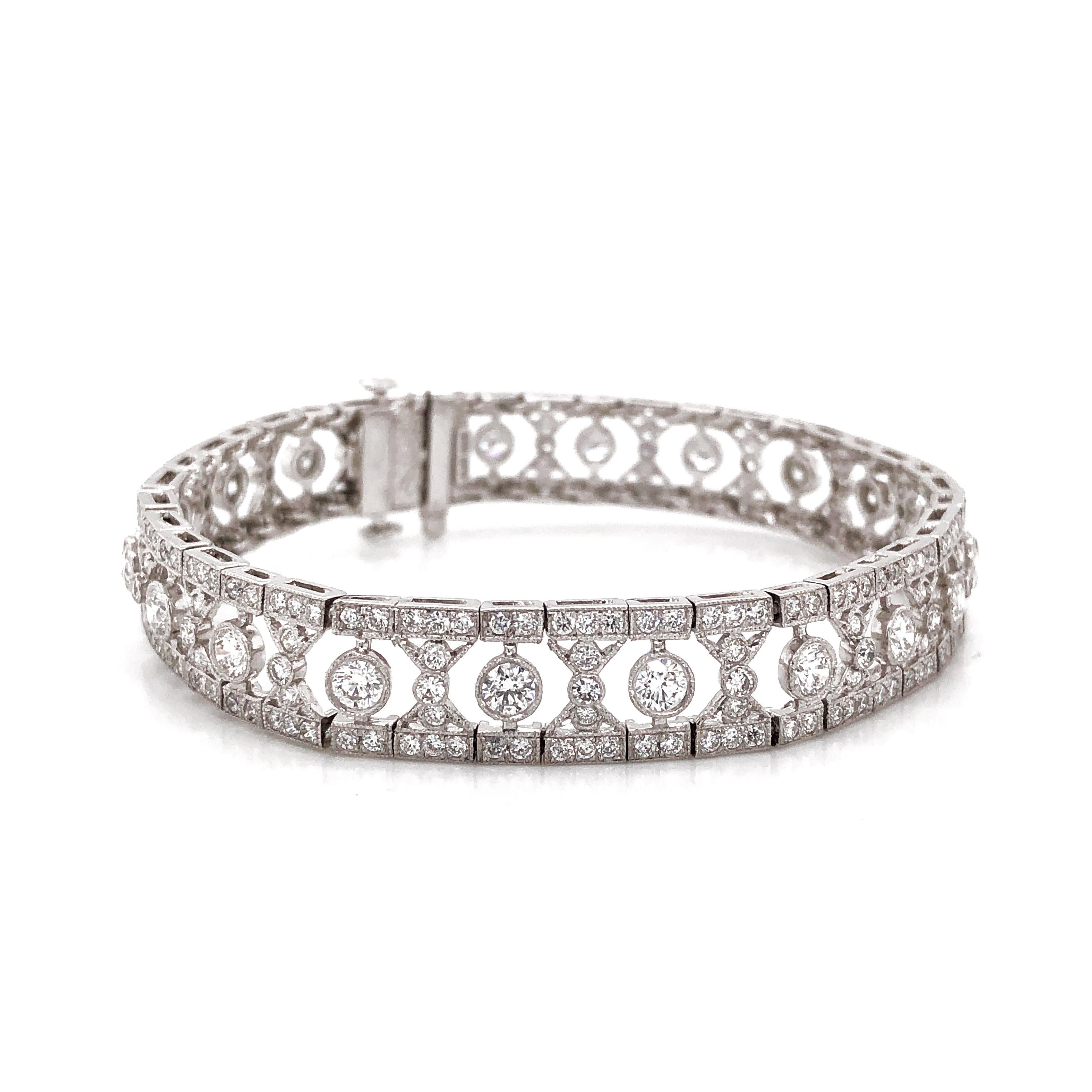 Art Deco Inspired Round Cut Diamonds 6.12 Carat Platinum Bracelet In New Condition For Sale In New York, NY