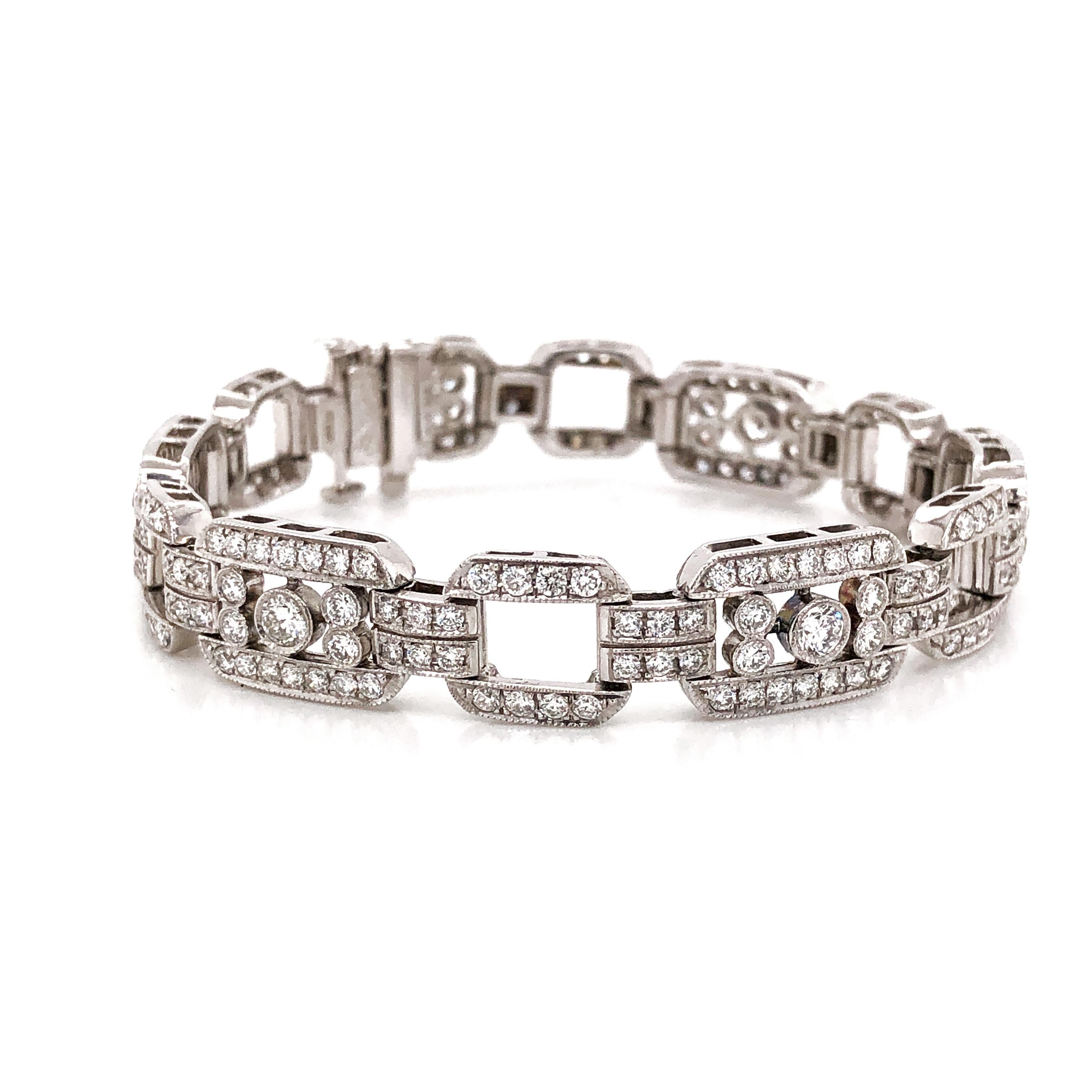 Contemporary Art Deco Inspired Round Cut Diamonds 7.85 Carat Platinum Bracelet For Sale