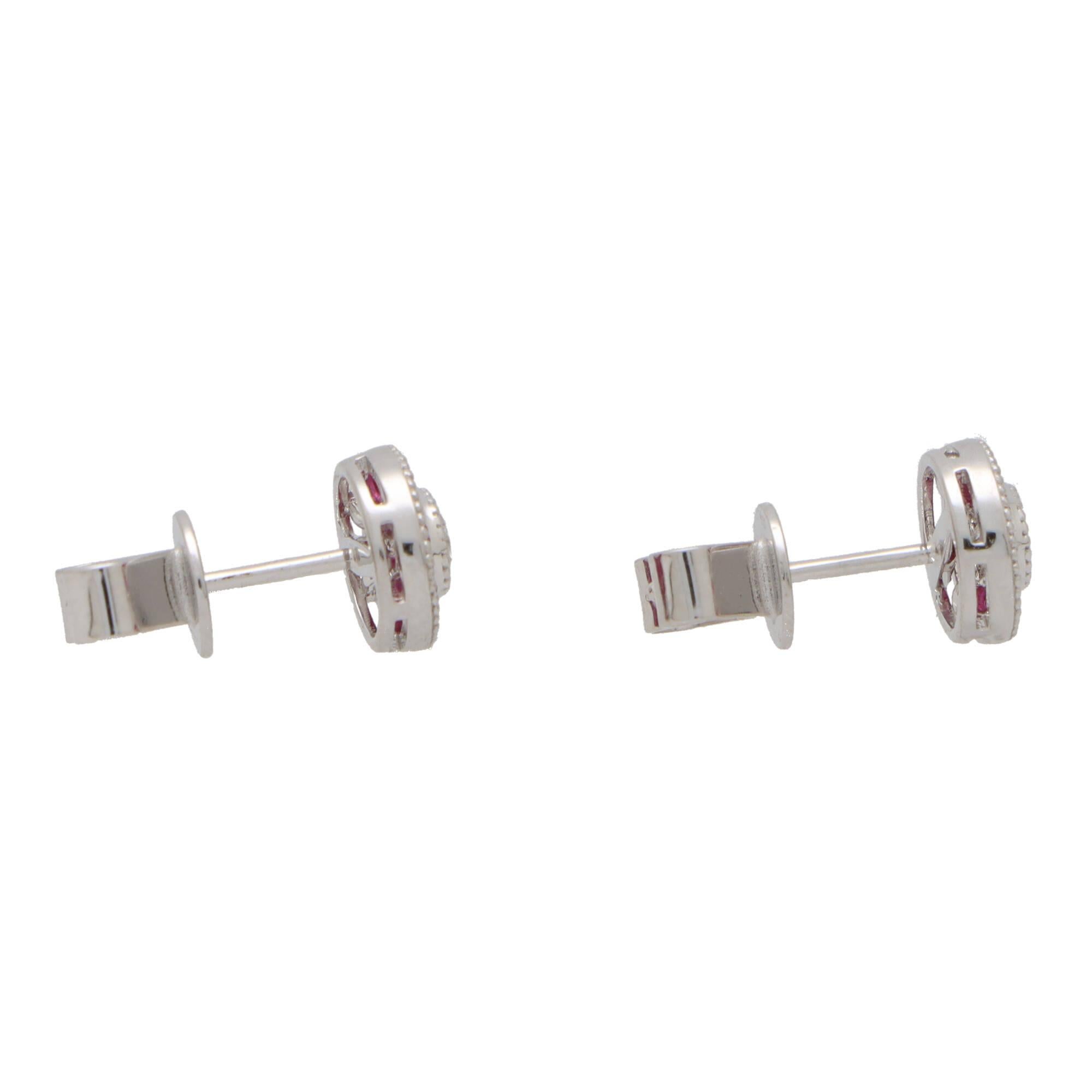 Art-déco-inspirierte Rubin- und Diamant-Ohrstecker aus 18 Karat Weißgold für Damen oder Herren