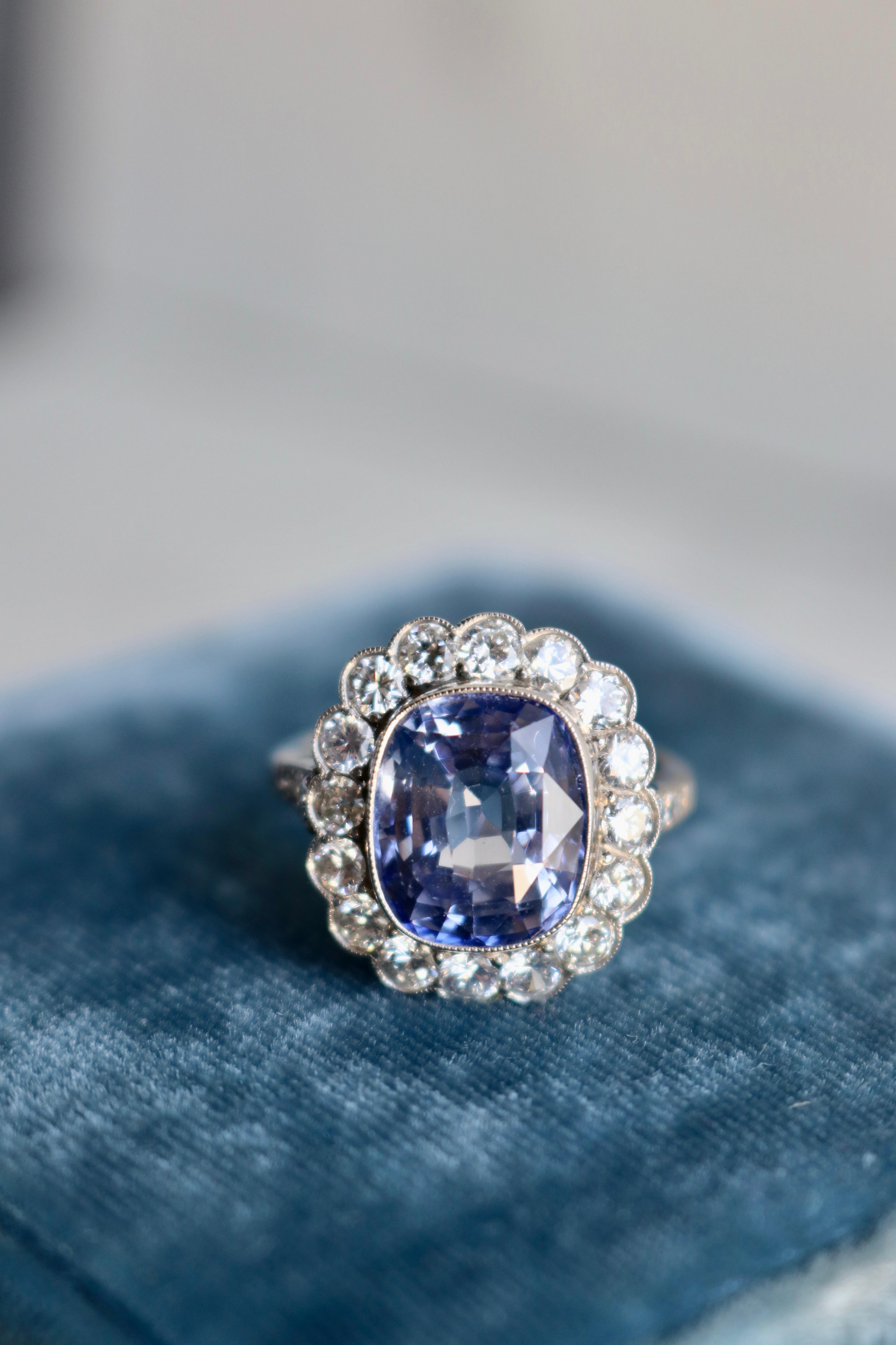 Art Deco Inspired Sapphire and Diamond Platinum Ring For Sale 1