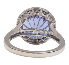 Anello in platino con tanzanite e diamanti, ispirato all'Art Deco