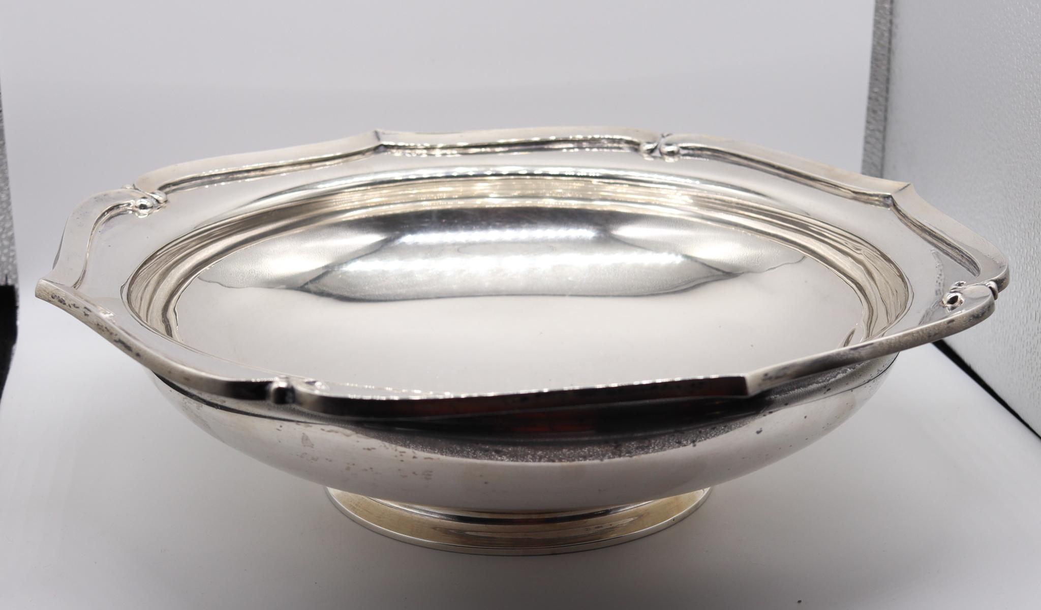 Art Deco International Sterling 1925 Minuet Vegetable Large Bowl in 925 Sterling In Excellent Condition For Sale In Miami, FL