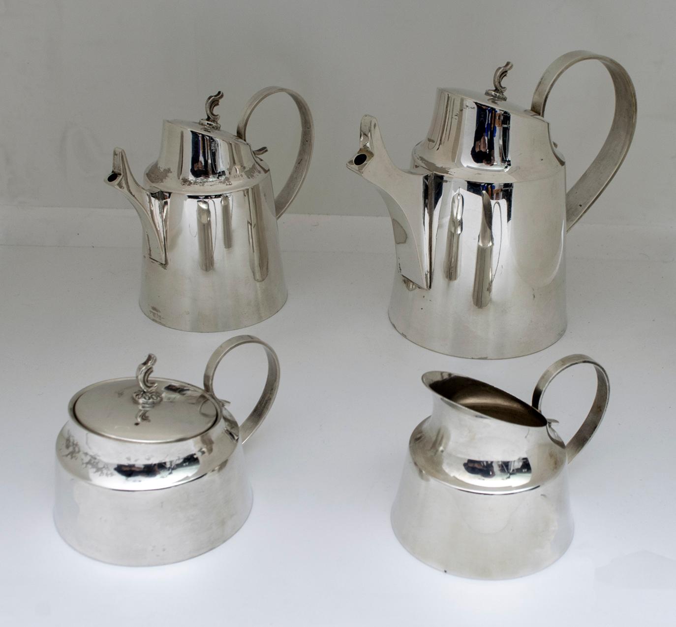 Art Deco Italian 800 Silver Tea Set, 1930 In Good Condition In Puglia, Puglia