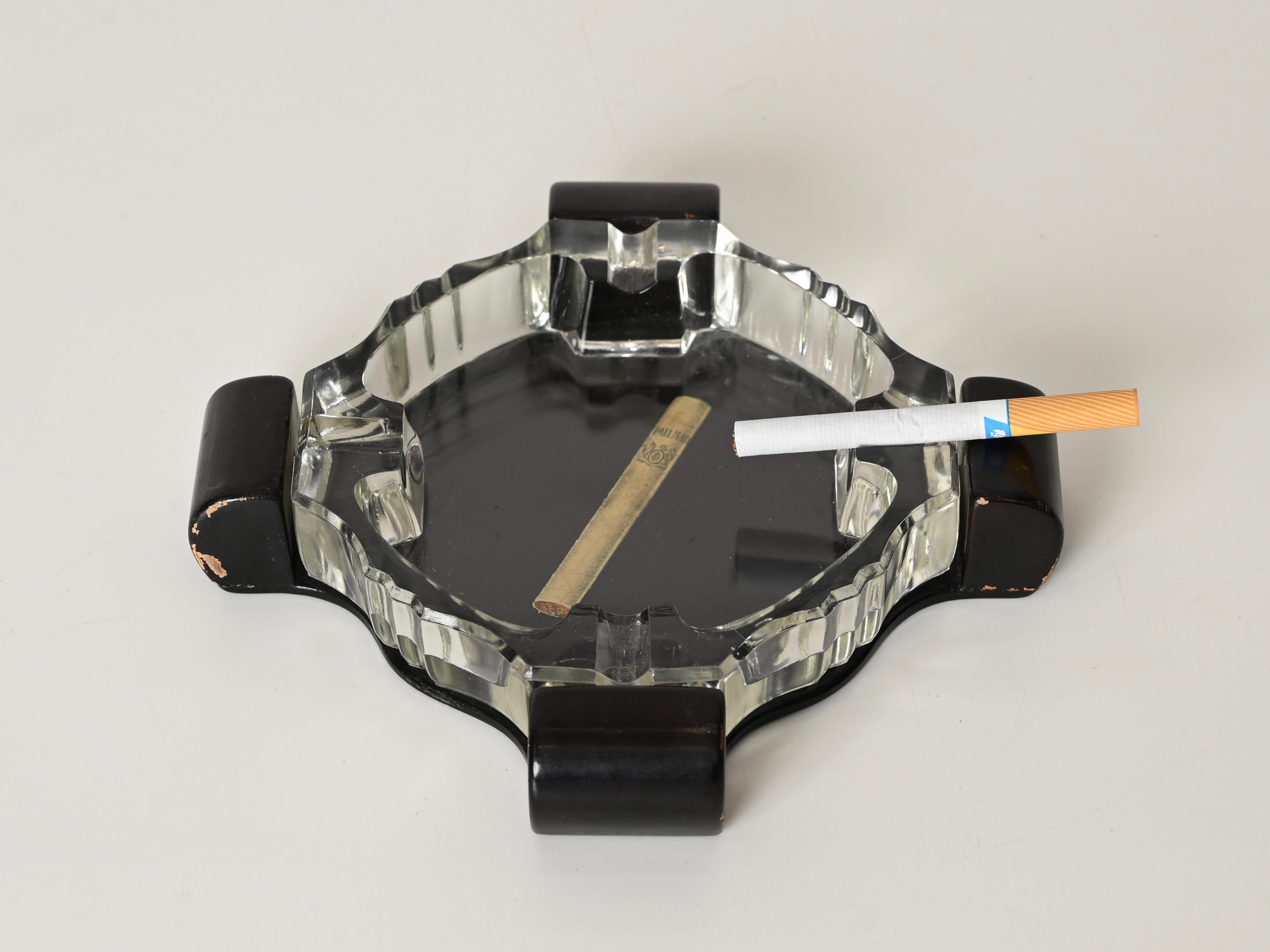 Art Deco Italian Ashtray in Crystal and Lacquered Wood, 1930s For Sale 3