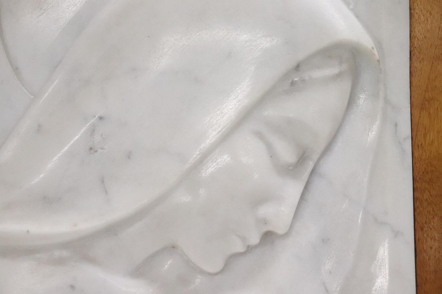 Hand-Carved Art Deco Italian Bas-Relief Sculpture in Precious White Marble of Carrara