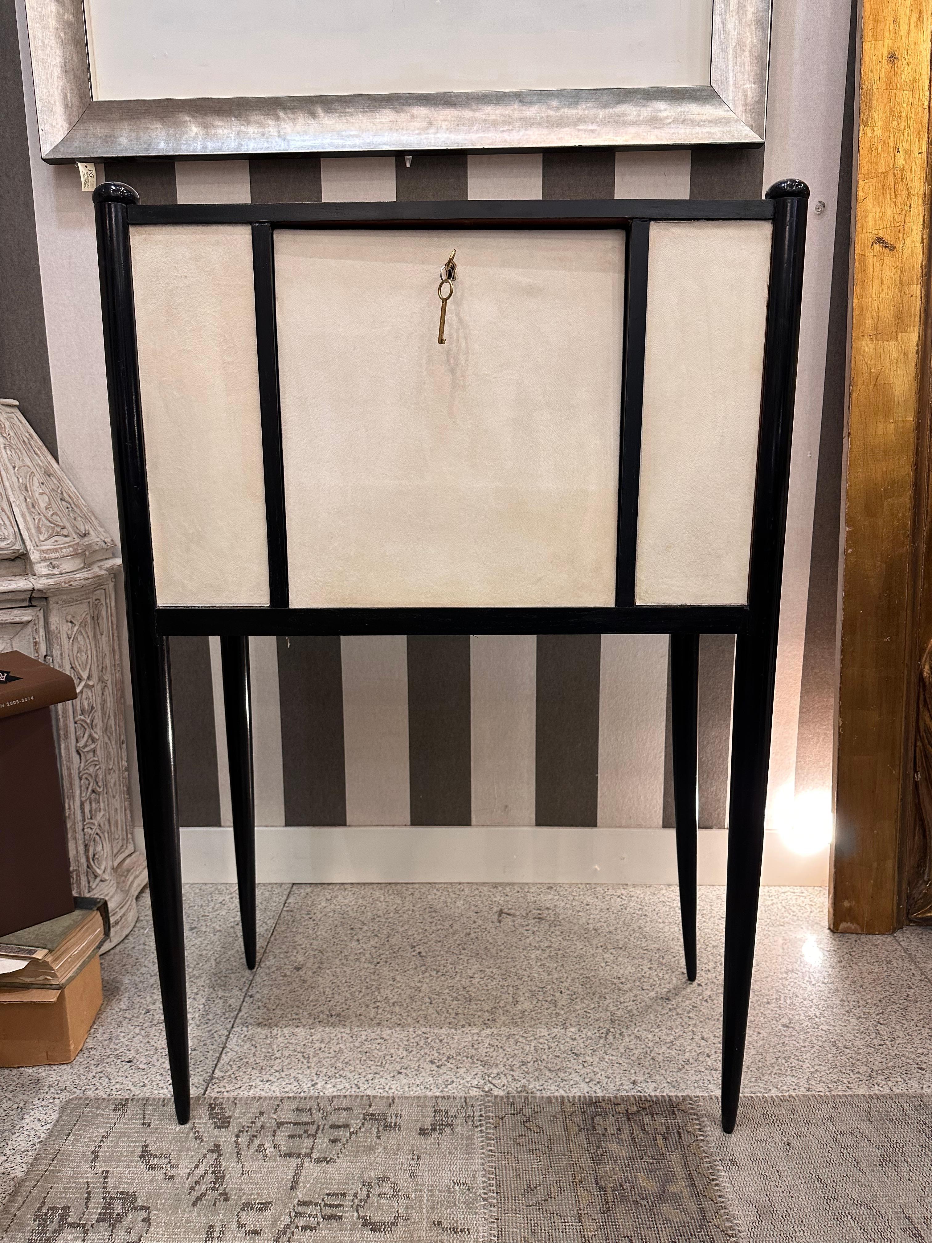 European Art Deco Italian black and white couple of Cabinets -Secretaries Paolo Buffa For Sale