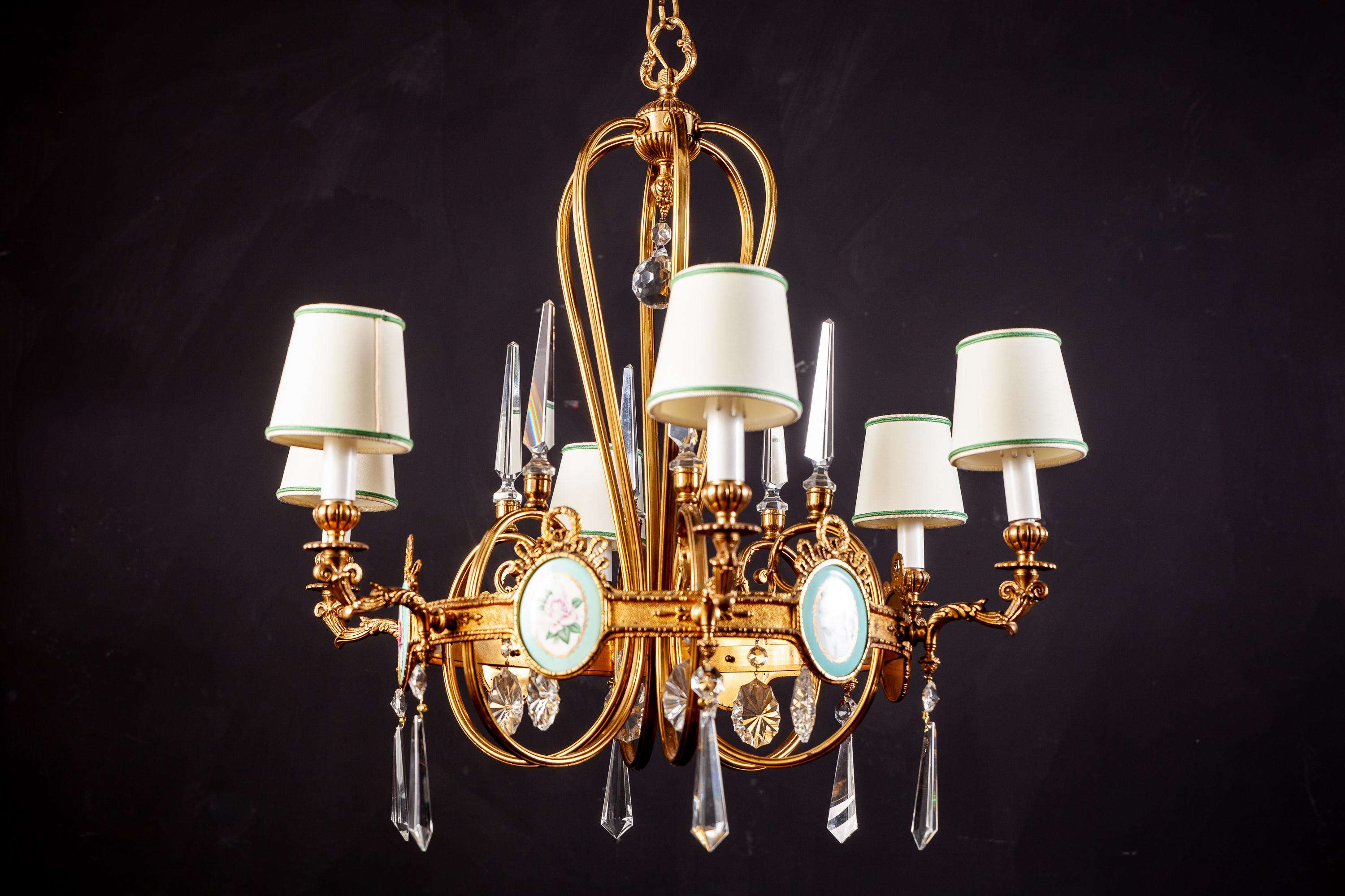 Mid-20th Century Art Deco Italian Brass Chandelier with Charming Porcelain Insert, 1940 For Sale