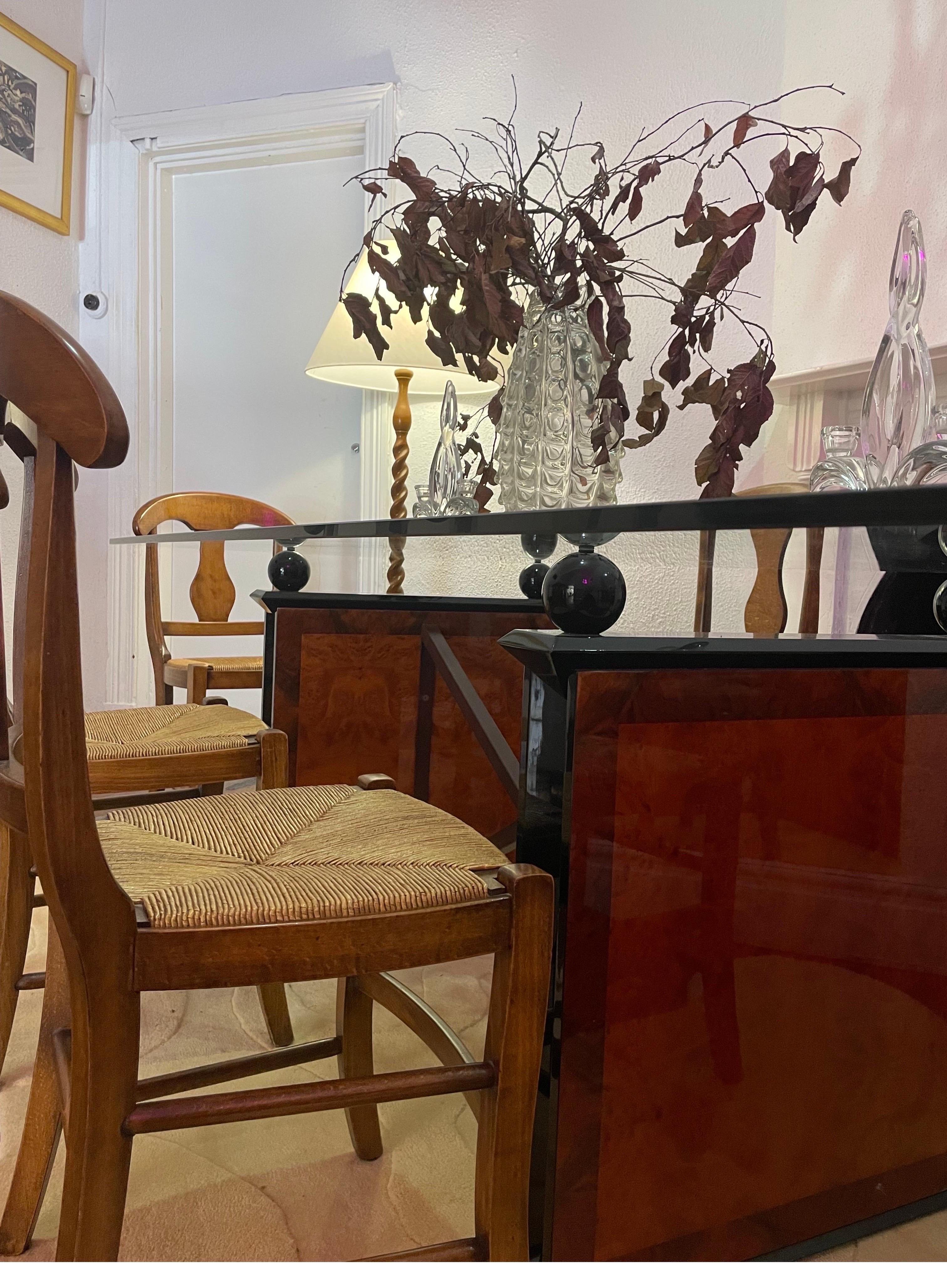 Art Deco Italian Burl Wood Dining Table  In Good Condition For Sale In DARLINGTON, WA