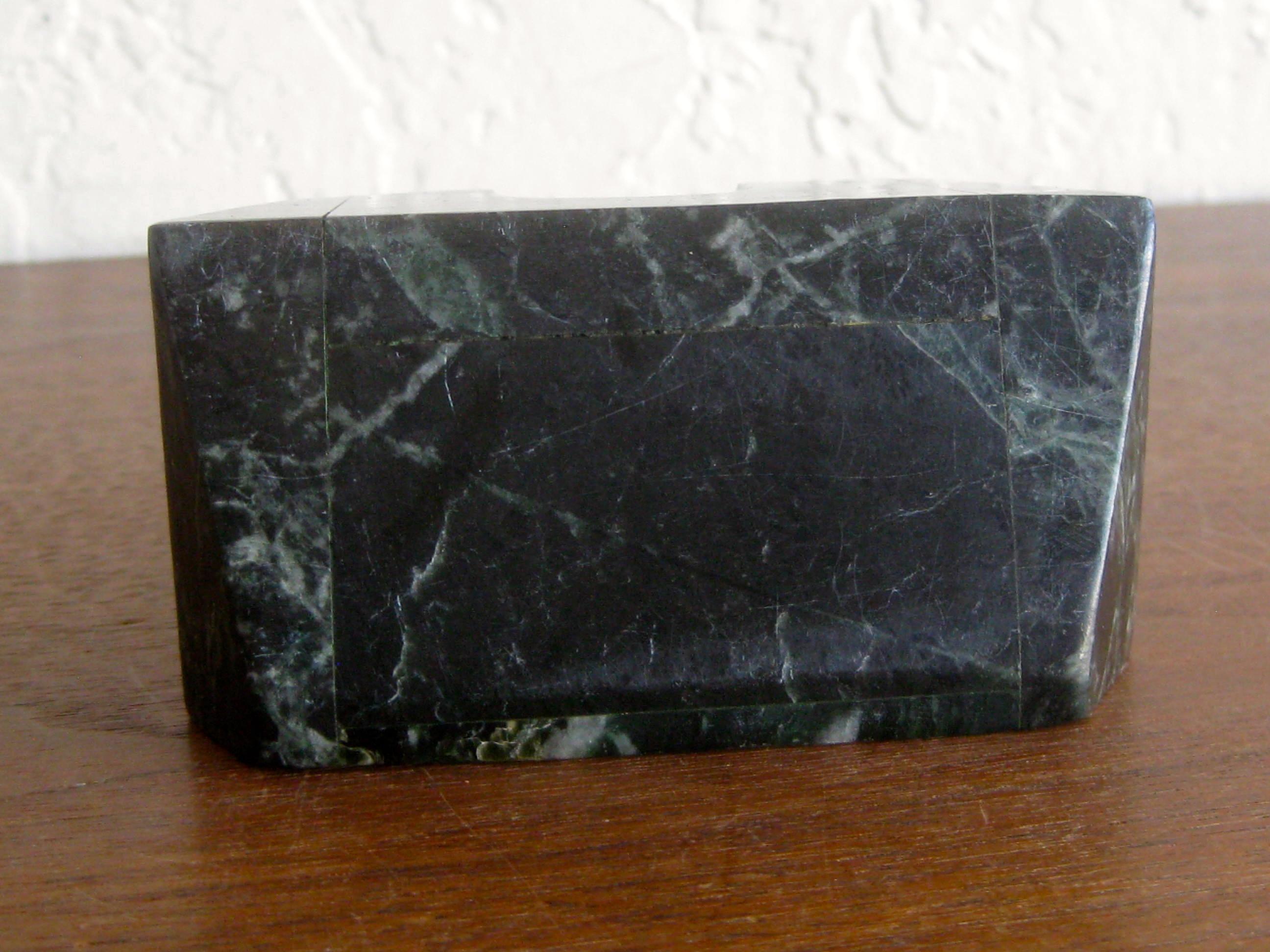 Art Deco Italian Carved Green Marble Perpetual Day/Date/Month Desk Calendar 8
