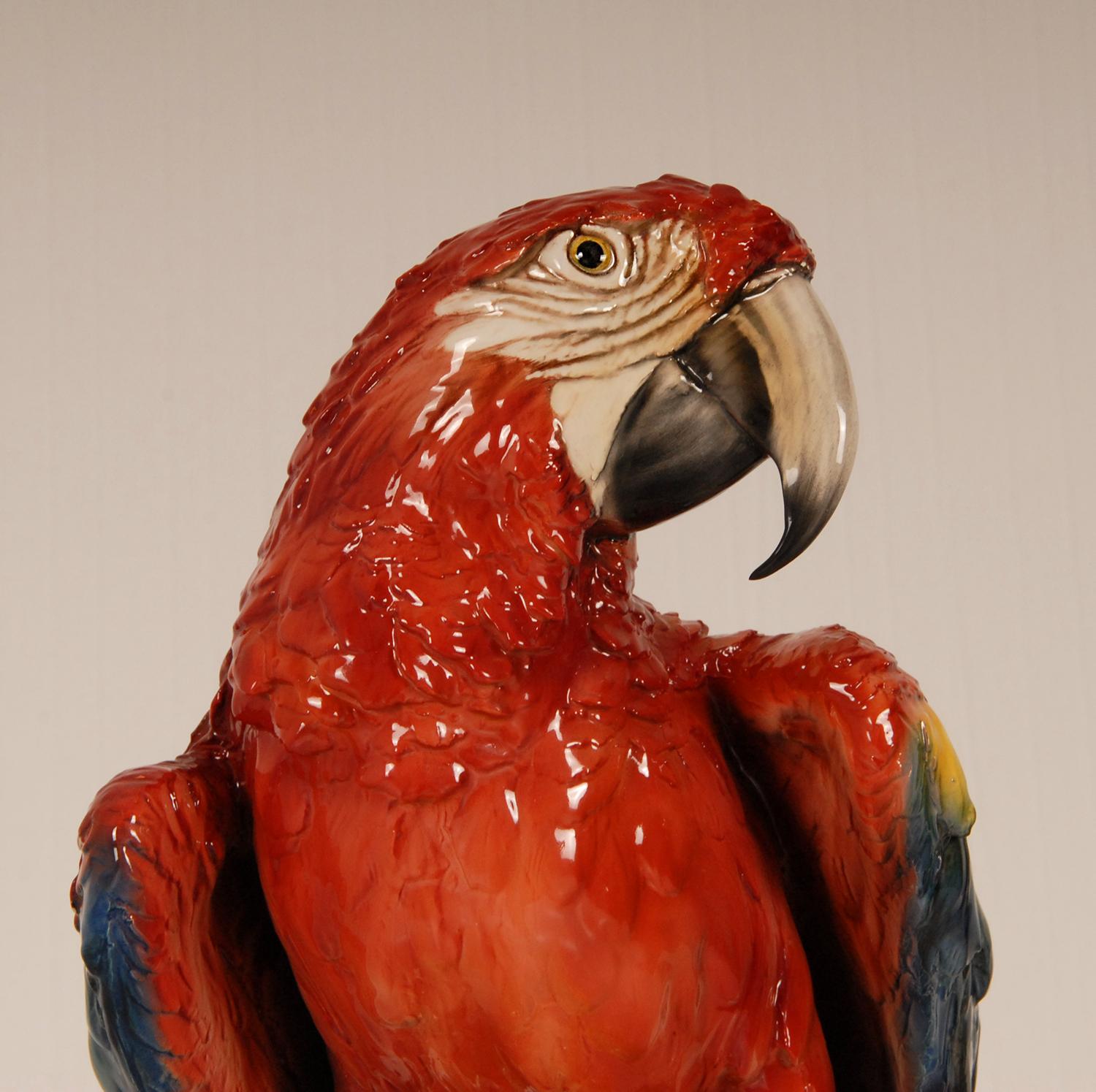 Art Deco Italian Ceramic Animal Figurine Macaw Parrot Porcelain Bird Figure For Sale 3
