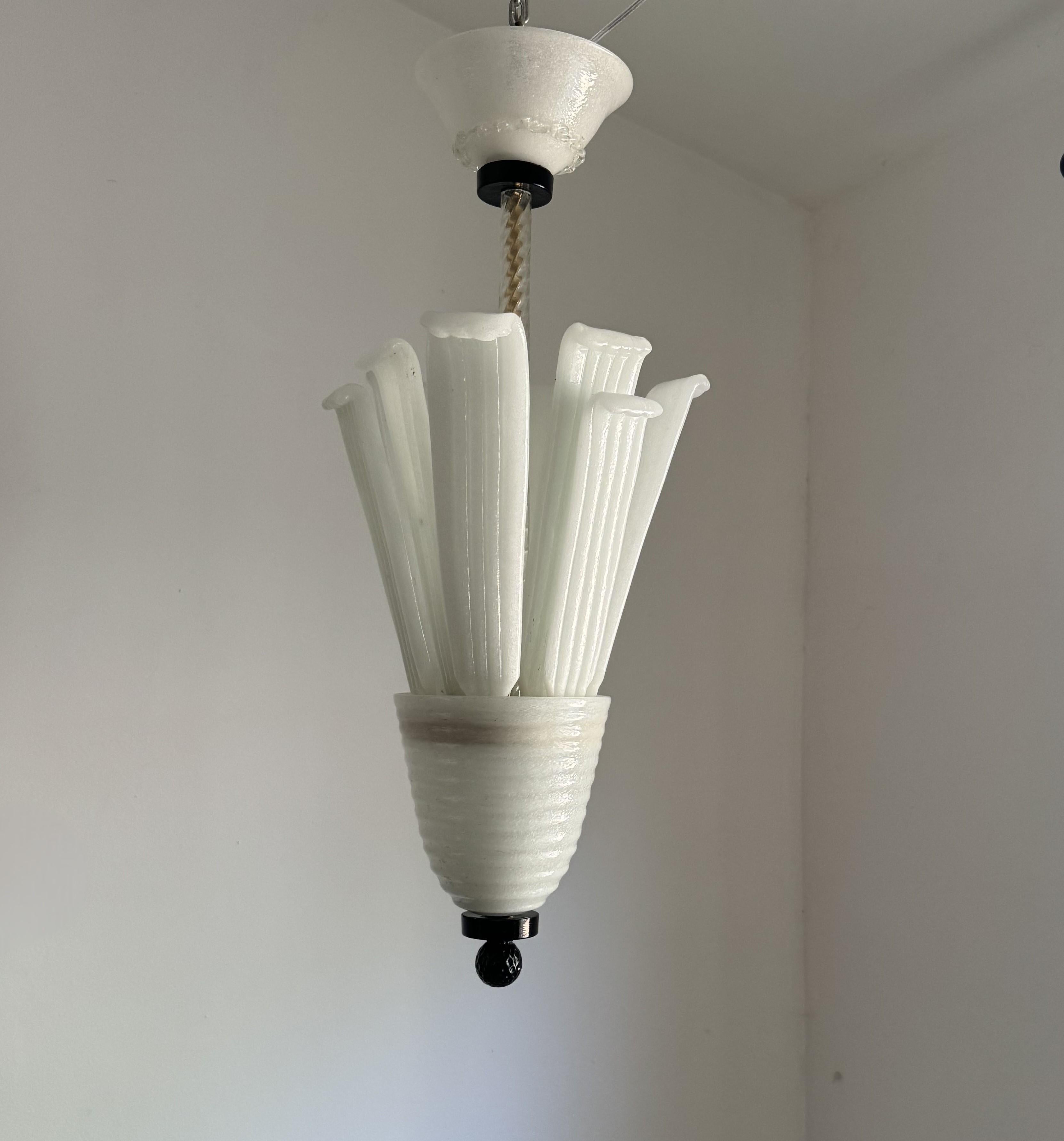 Art Deco Italian Chandelier in Murano Glass. circa 1930 7