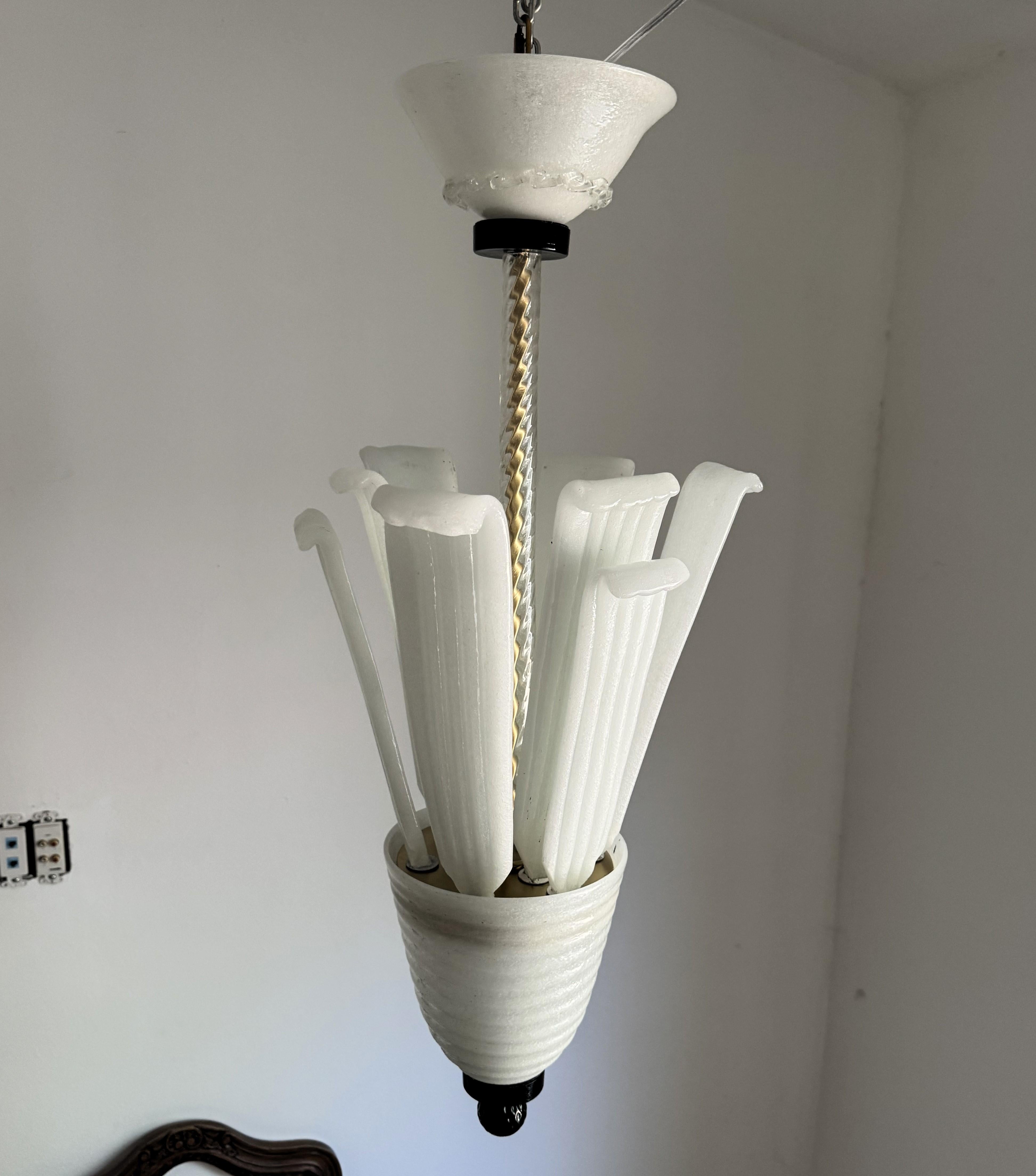 Art Deco Italian Chandelier in Murano Glass. circa 1930 13