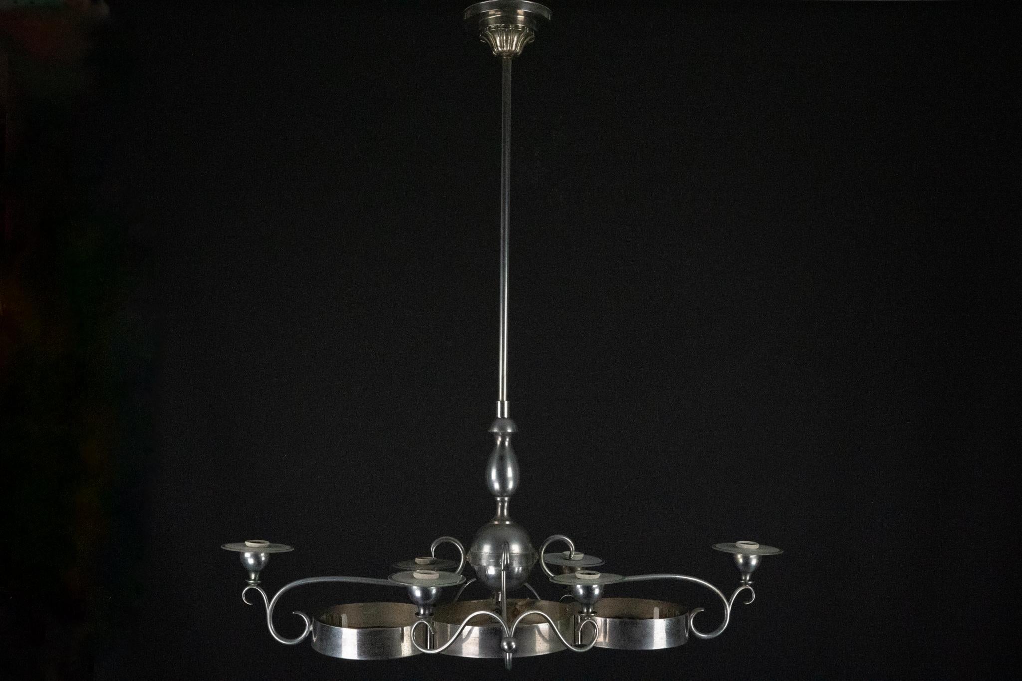 Lampadario italiano Art Déco in ottone nichelato e vetro smerigliato, anni '30 in vendita 5