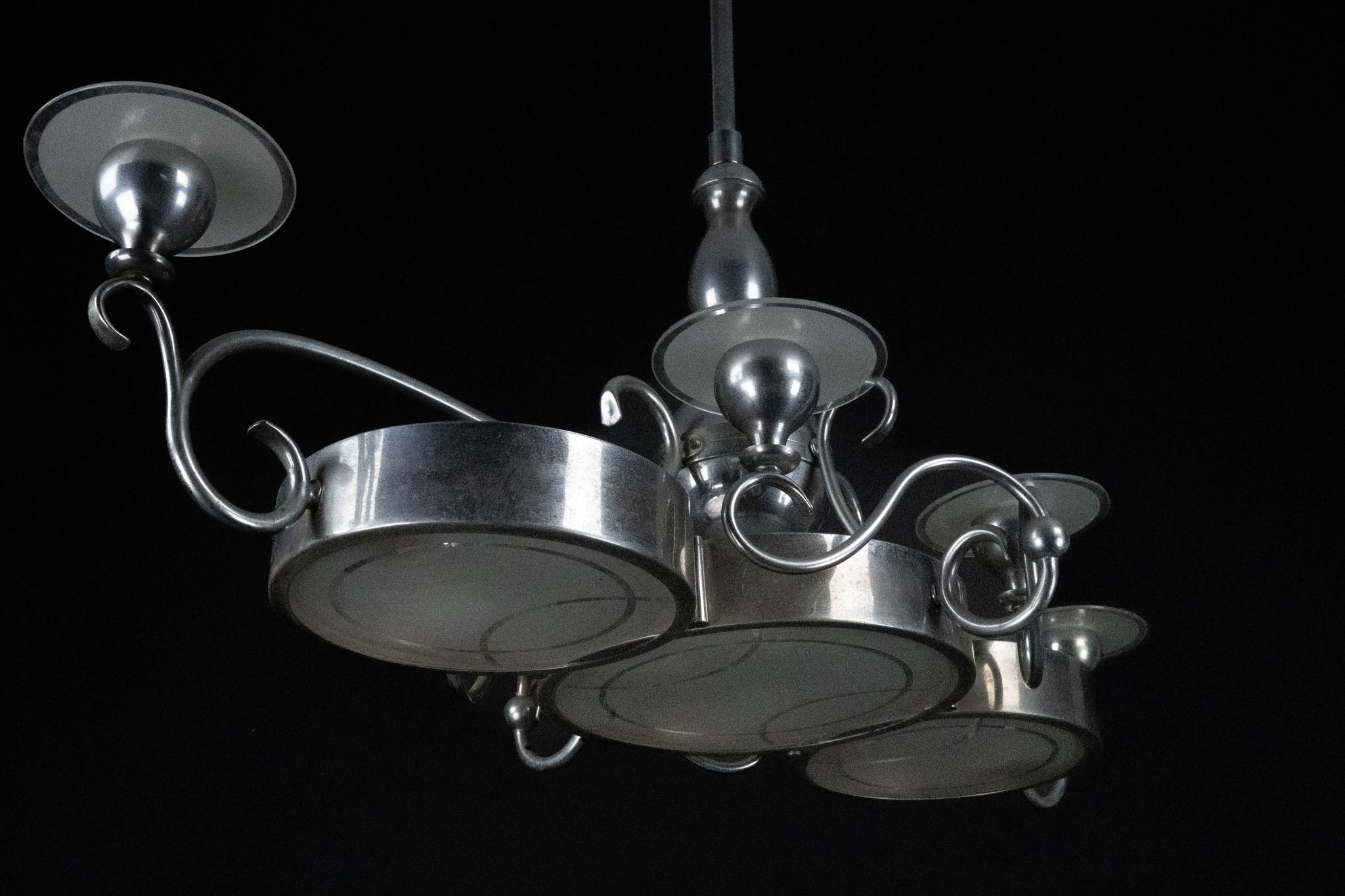 Lampadario italiano Art Déco in ottone nichelato e vetro smerigliato, anni '30 in vendita 2