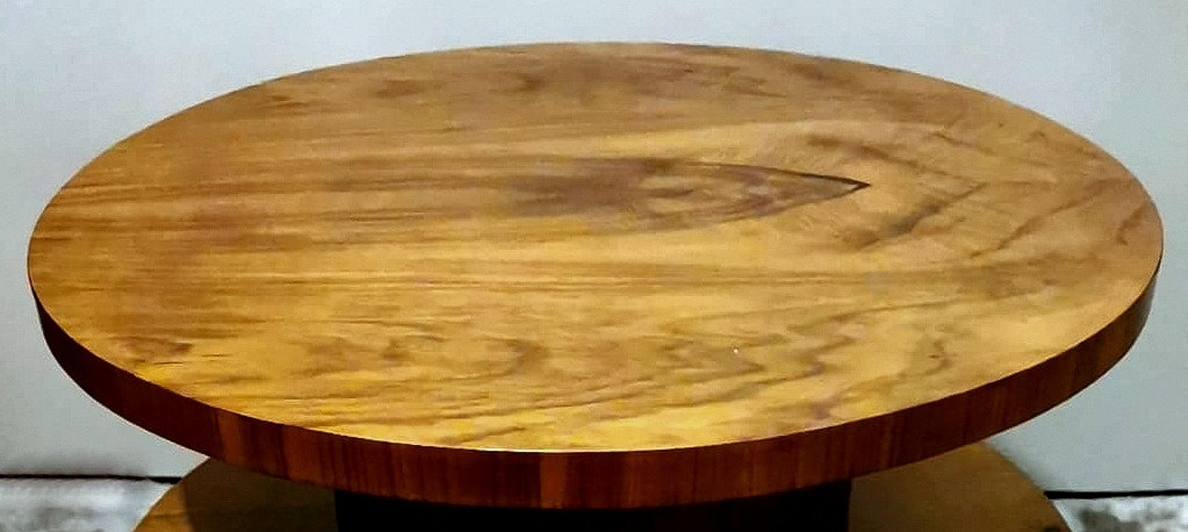Mesa de centro italiana art déco con dos tableros redondos Nogal en venta