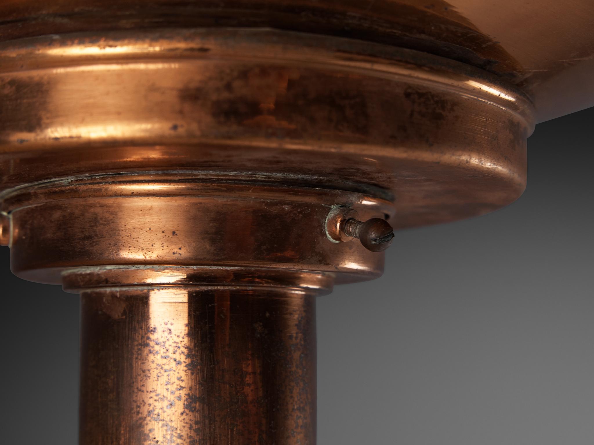 italien Art Deco Italian Floor Lamp in Copper en vente