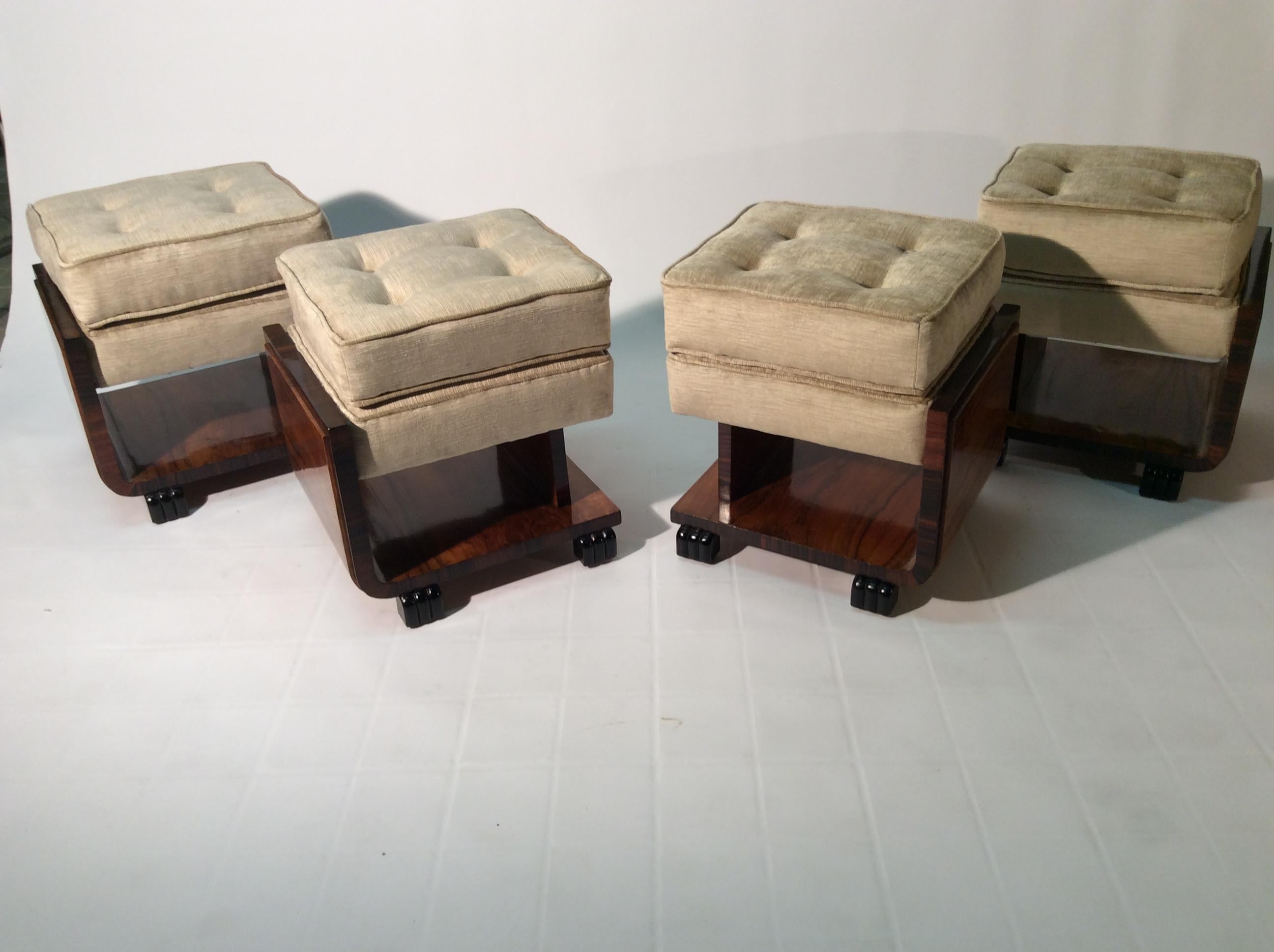 Four stools with a very particular shape made by Meroni e Fossati Italy in the 1930s Art Deco period in national walnut with edging in darker precious exotic wood that create a beautiful contrasting effect.
Each stool has 4 black lacquered grooved