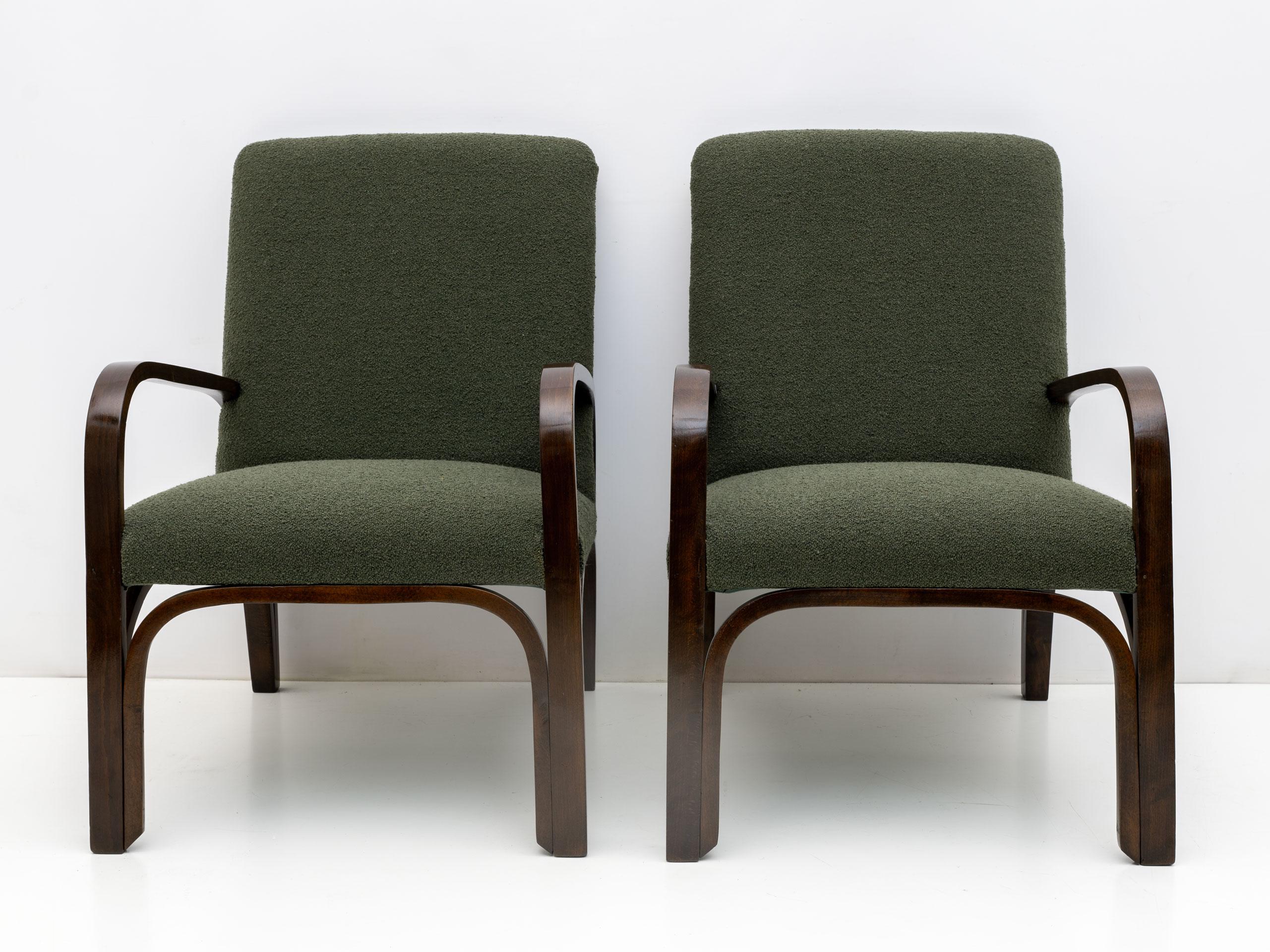 The Art Dèco Italian Green Bouclè Deux fauteuils et petit canapé, années 1930 en vente 4