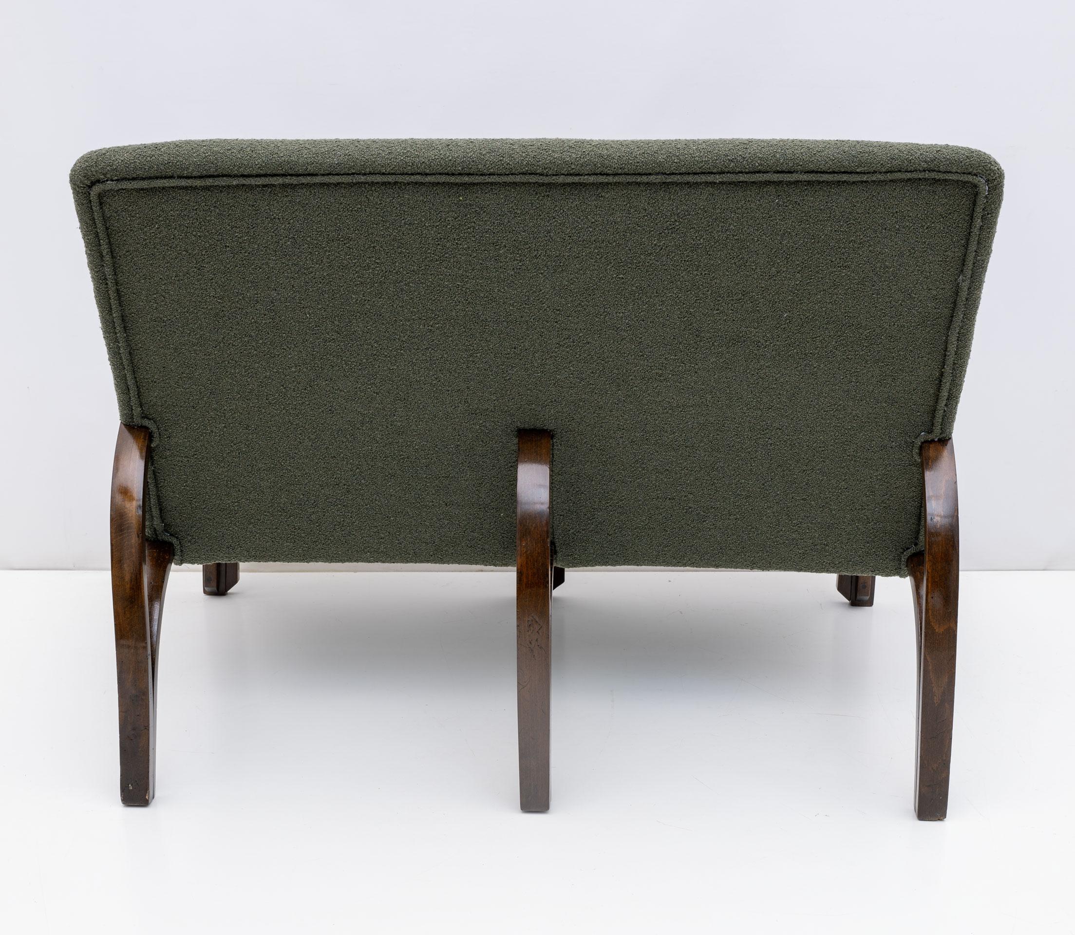 Art Dèco Italian Green Bouclè Two Armchairs and Small Sofa, 1930s For Sale 10