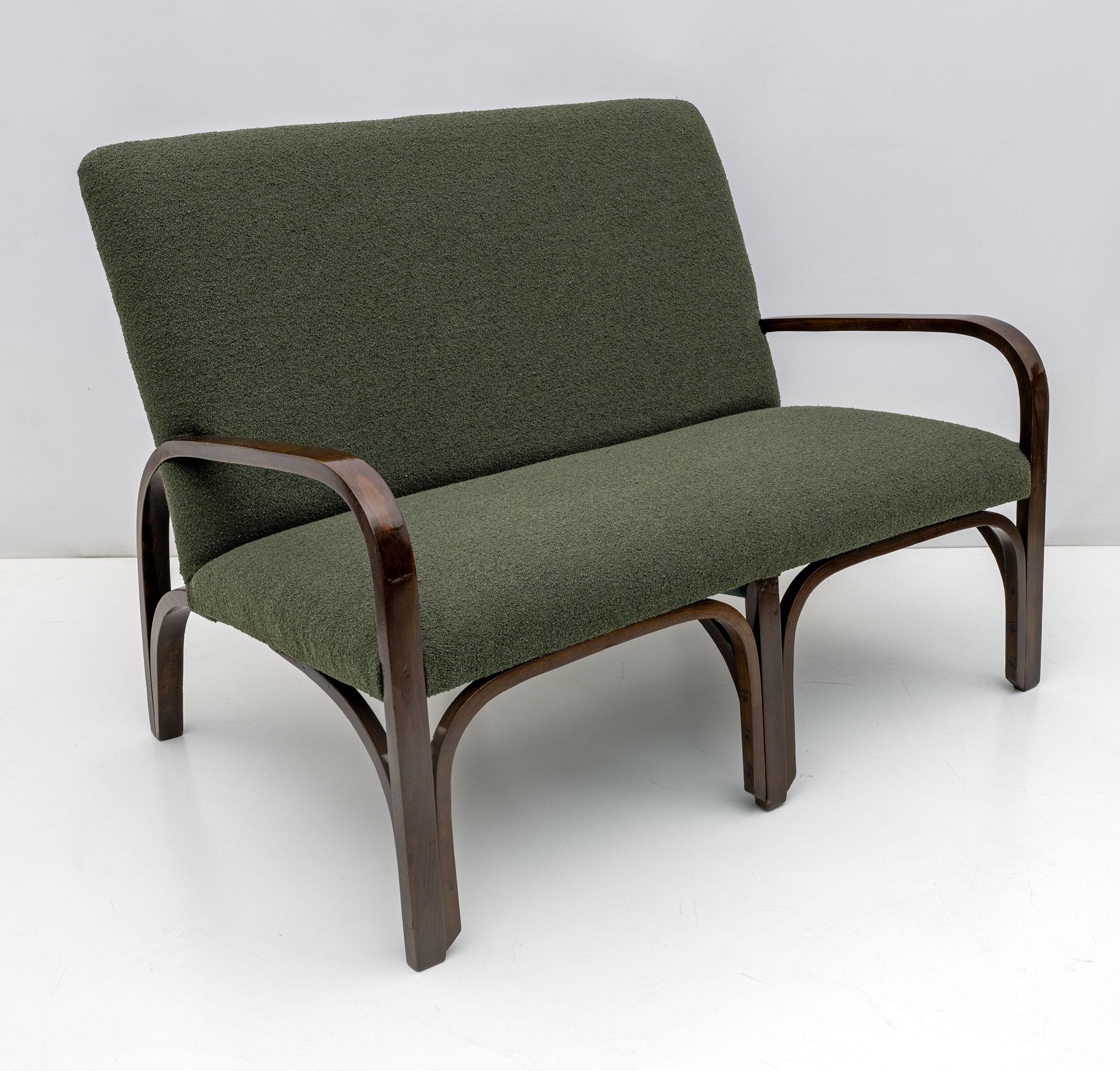 Bouclé The Art Dèco Italian Green Bouclè Deux fauteuils et petit canapé, années 1930 en vente