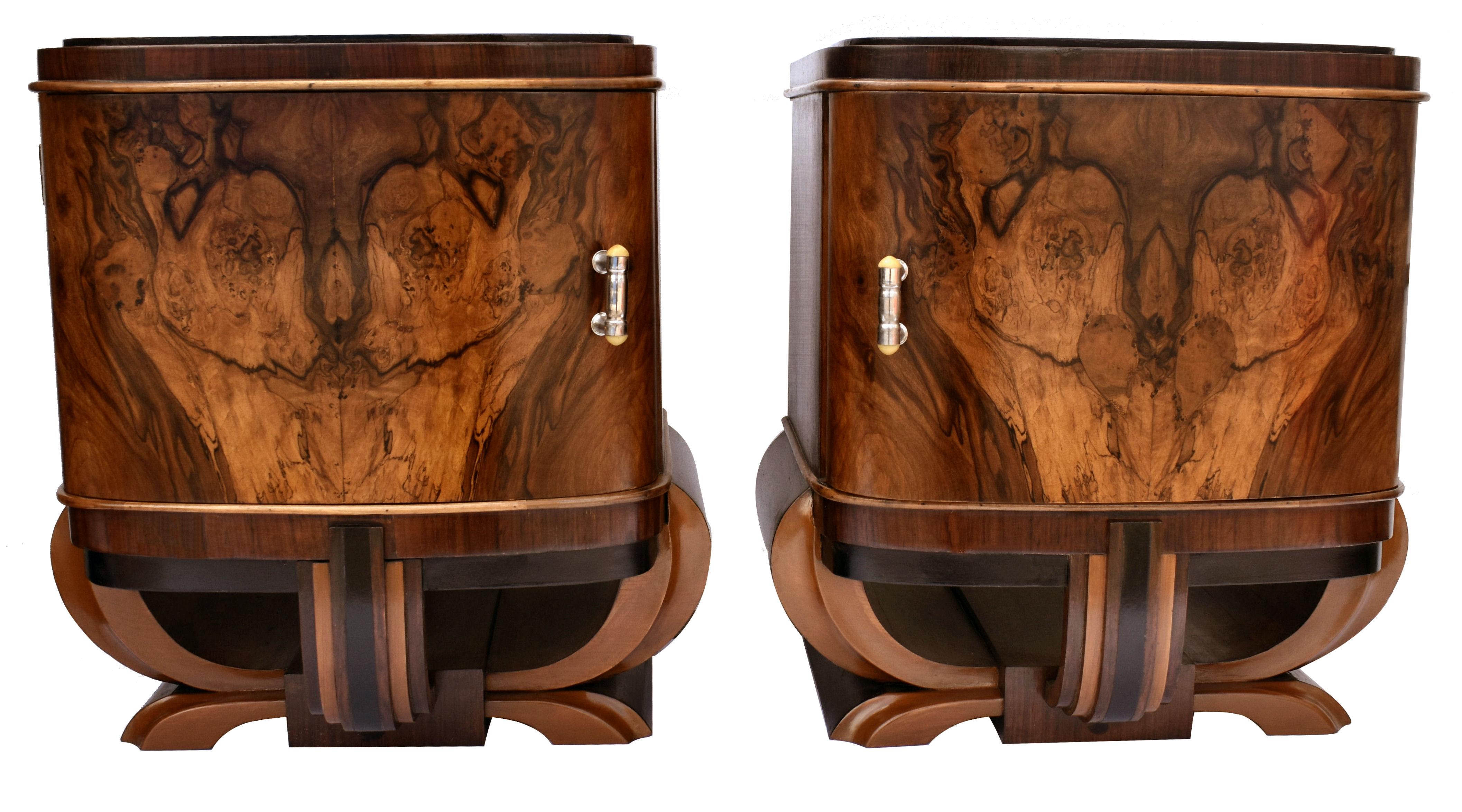 Art Deco Italian Pair of Matching Bedside Table Cabinets Night Stands, c1930 2
