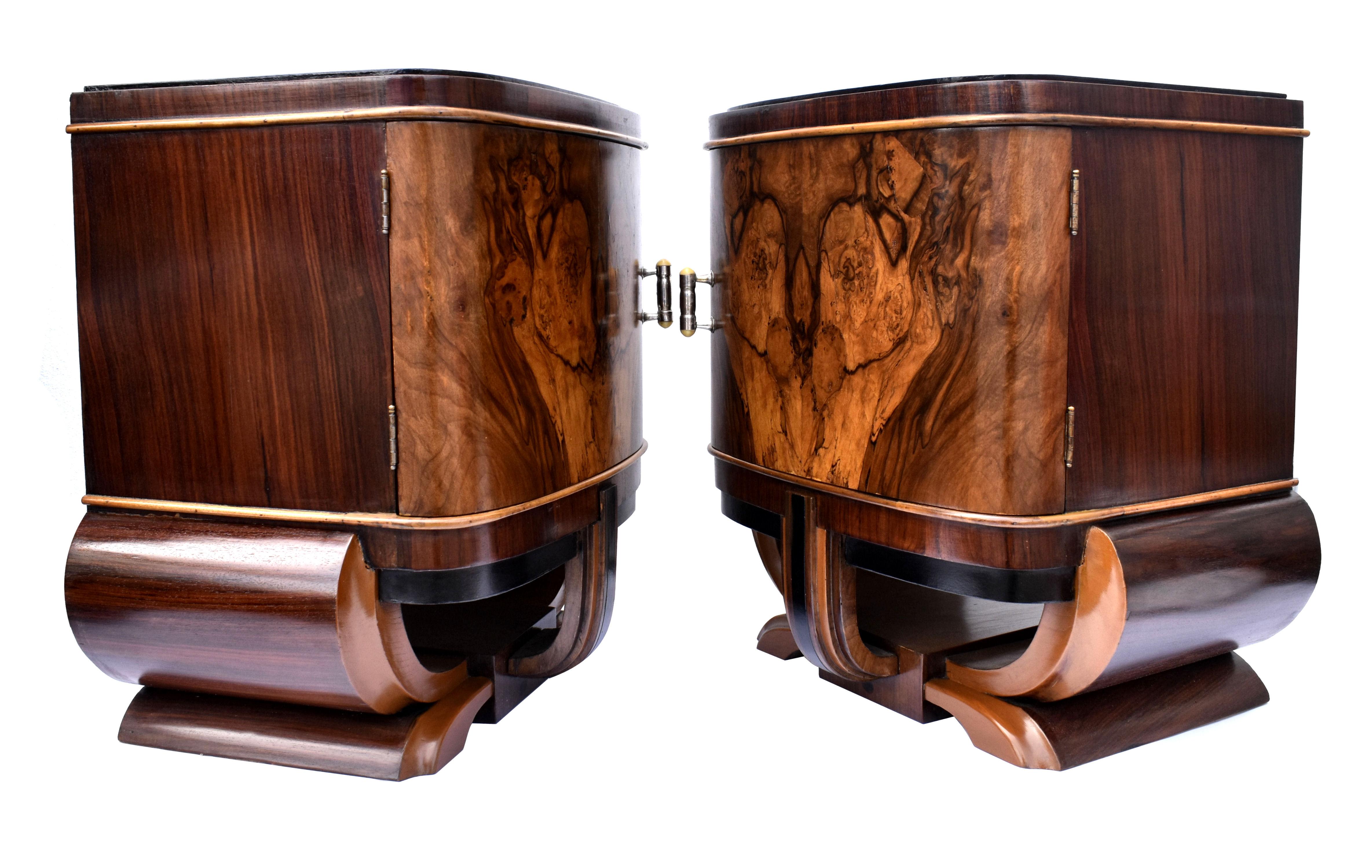 Art Deco Italian Pair of Matching Bedside Table Cabinets Night Stands, c1930 3