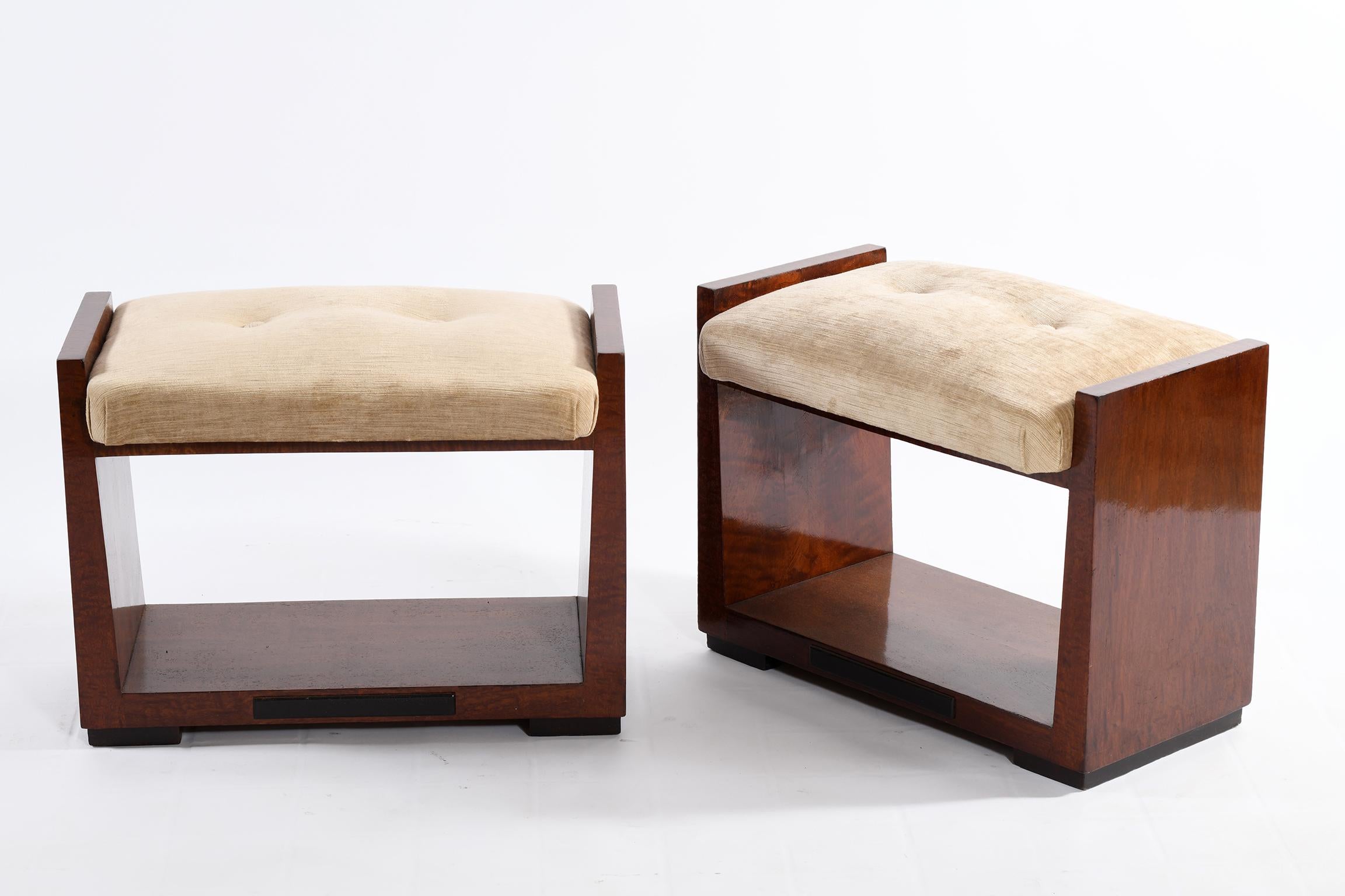Pair of square U-shaped Italian stools with the upper part of the seat
padded and covered with a new velvet, they were made in the Art Deco 1930s period using a luxurious and precious exotic wood.
The combination of the elegant and simple shape