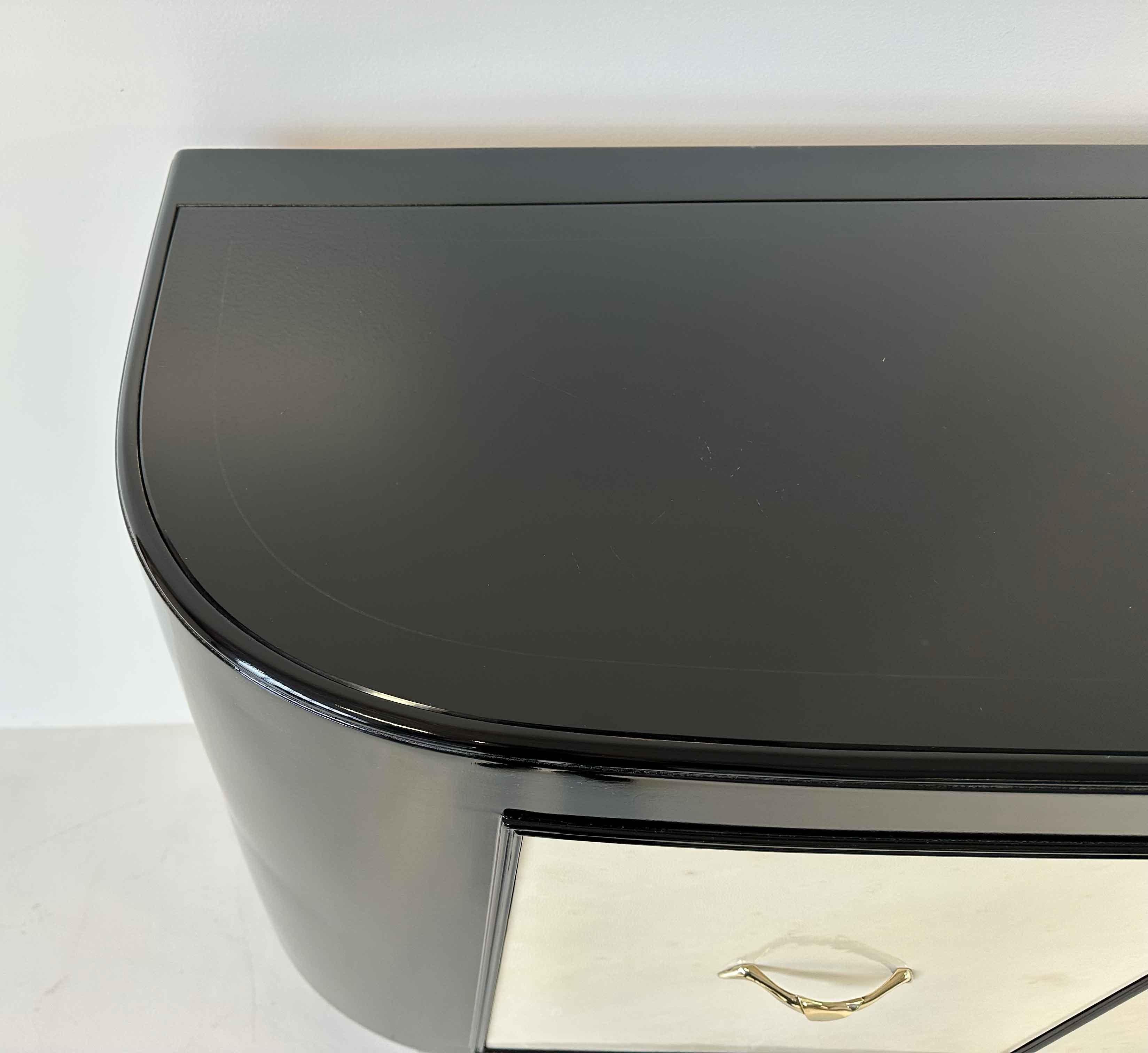Sideboard und Bar aus italienischem Pergament und schwarzem Lack im Art déco-Stil, 1950 im Angebot 3