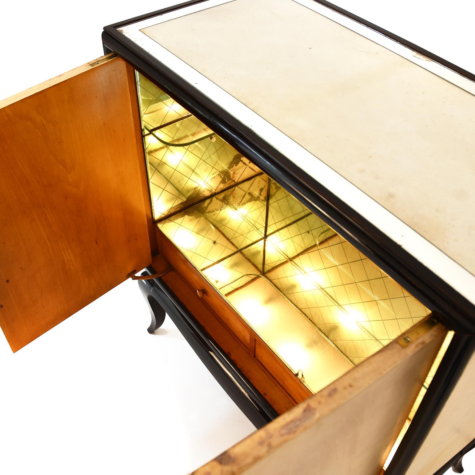Art Deco Italian Rare Bar Cabinet Attributed to Osvaldo Borsani 2