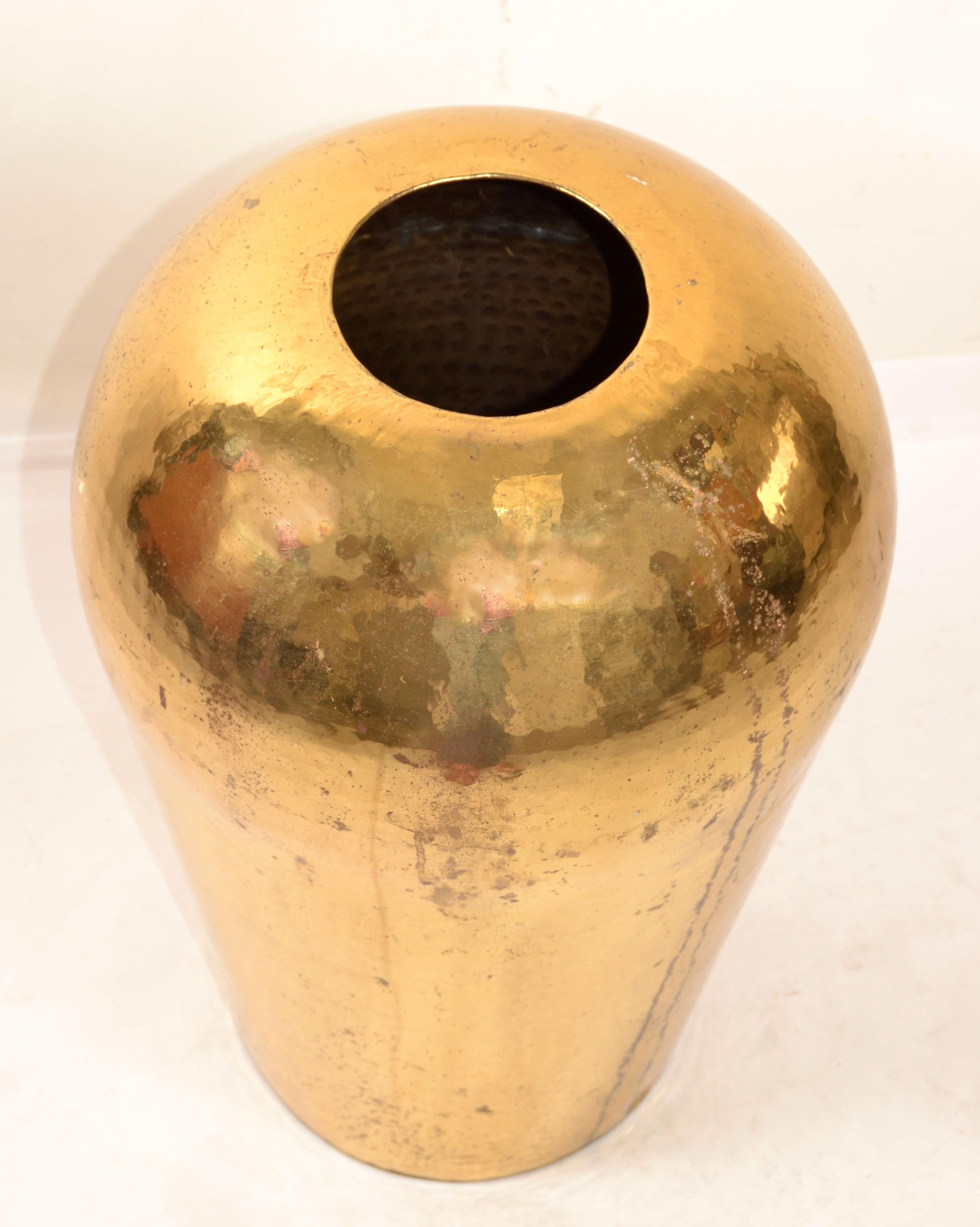 Art Deco Italian Style Large Urn Cone Shape Hand-Hammered Brass Vase Vessel 1970 9