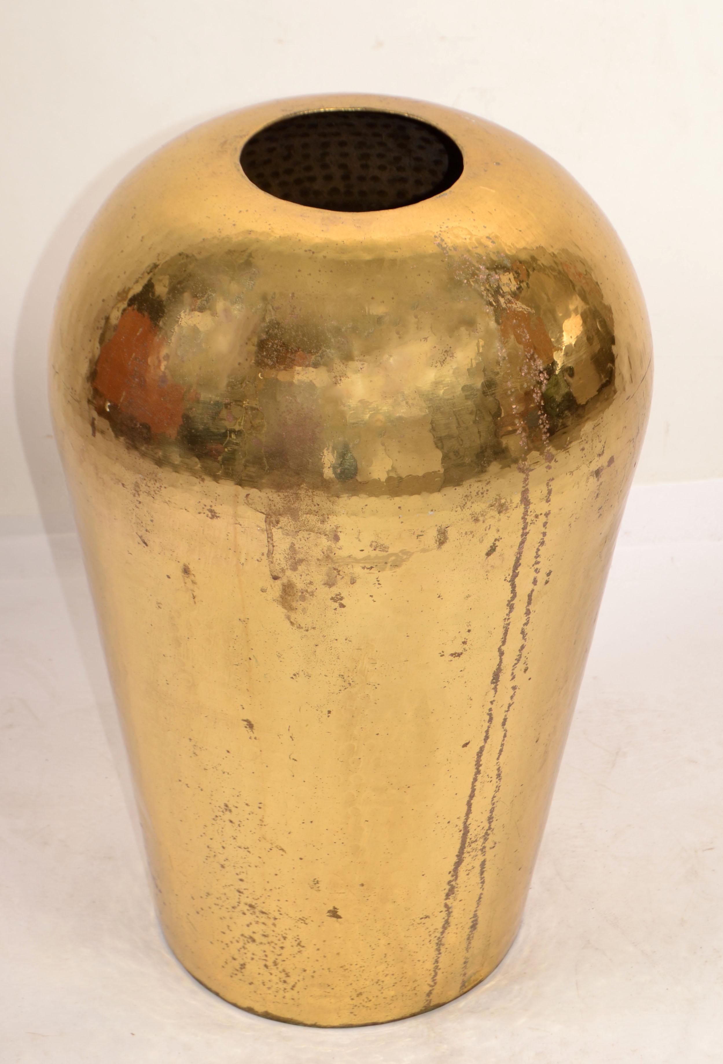 Art Deco Italian Style Large Urn Cone Shape Hand-Hammered Brass Vase Vessel 1970 4