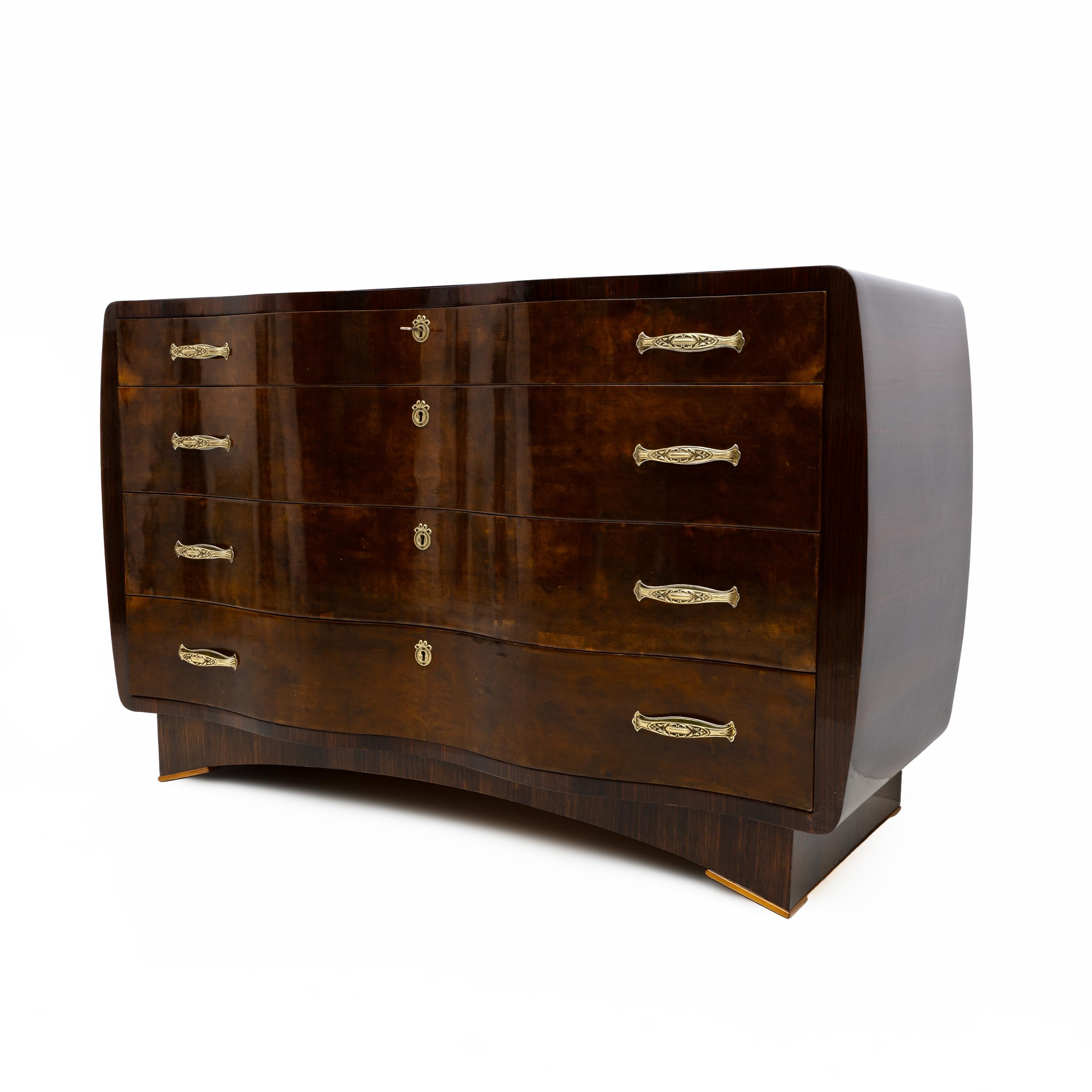 Art Deco Italian Thuja Root Curved Chest of Drawers, 1930s For Sale 1