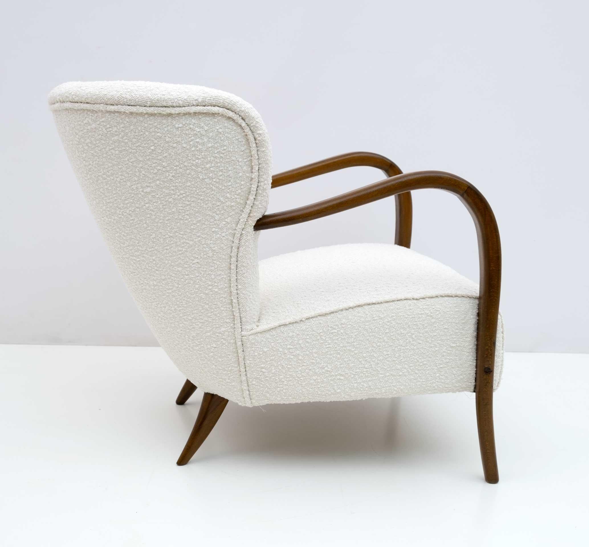 Early 20th Century Art Déco Italian Walnut and Bouclé Armchair, 1920s