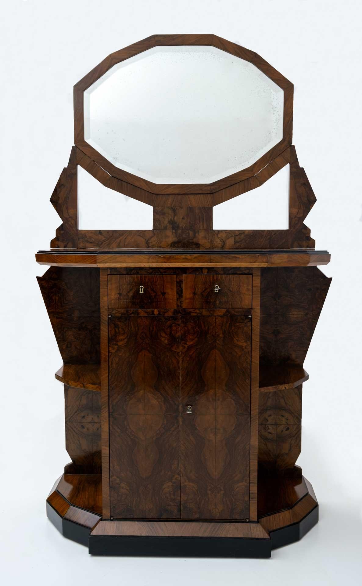 Art Deco sideboard or dressing table with mirror, early 20th century. Made of walnut briar, composed of a base with two doors and two drawers, which can also be used without the mirror. The base without the mirror measures H95 x W110 x D40