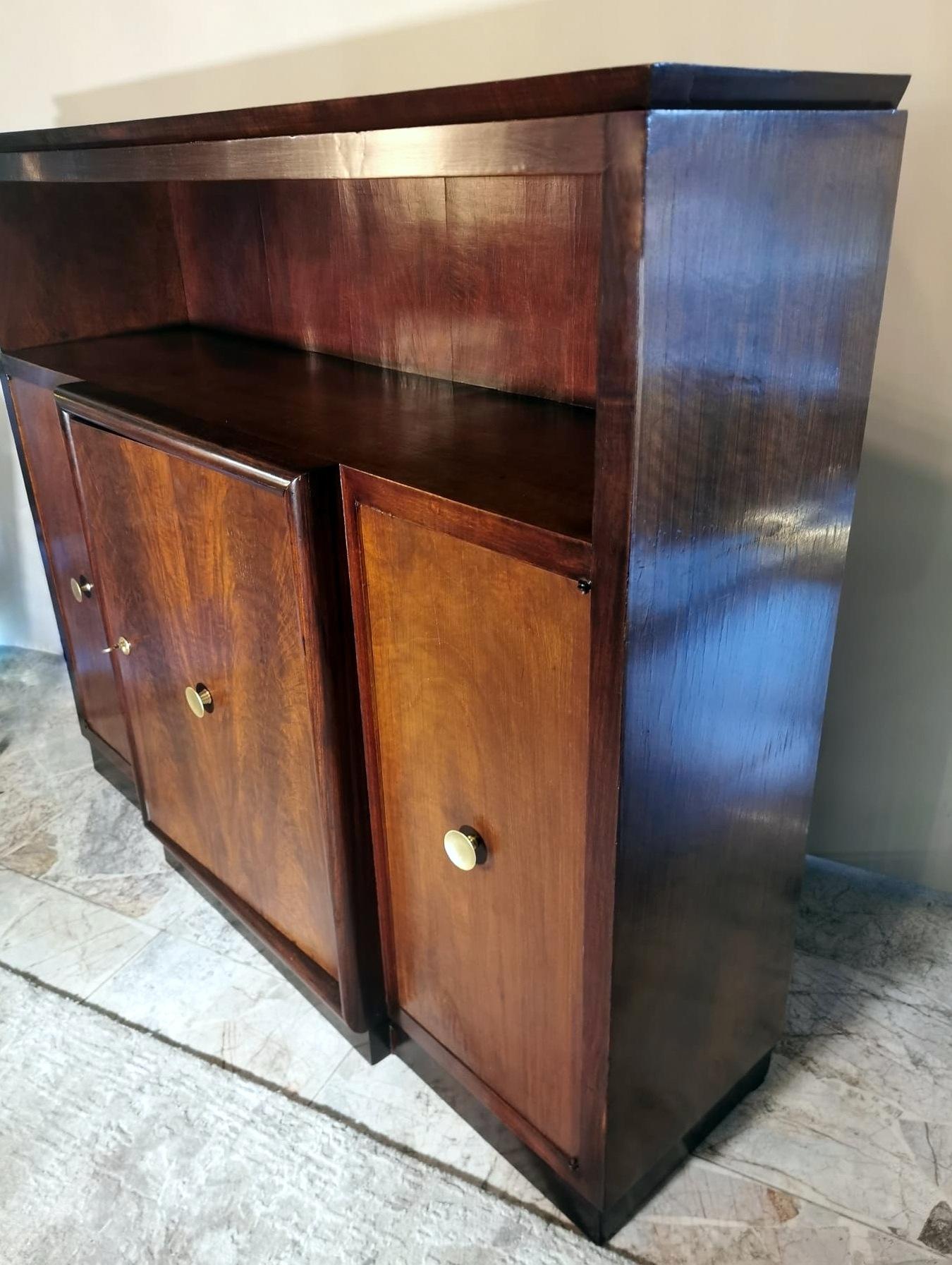 20th Century Art Deco Italian Walnut Cabinet with Doors For Sale