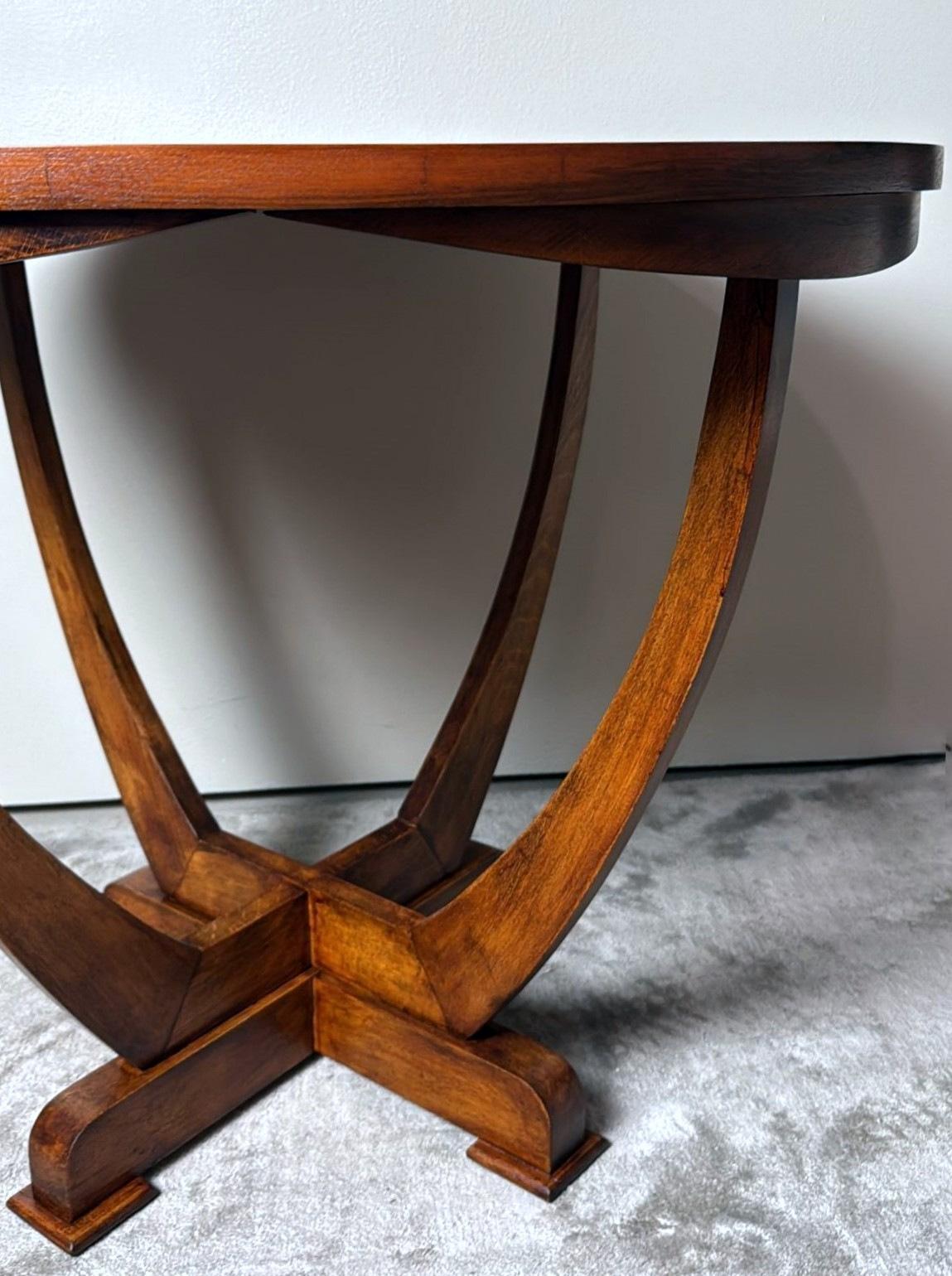 Table basse italienne Art Déco en noyer en vente 7