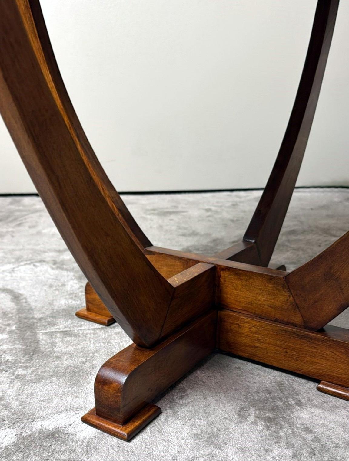 Table basse italienne Art Déco en noyer en vente 11