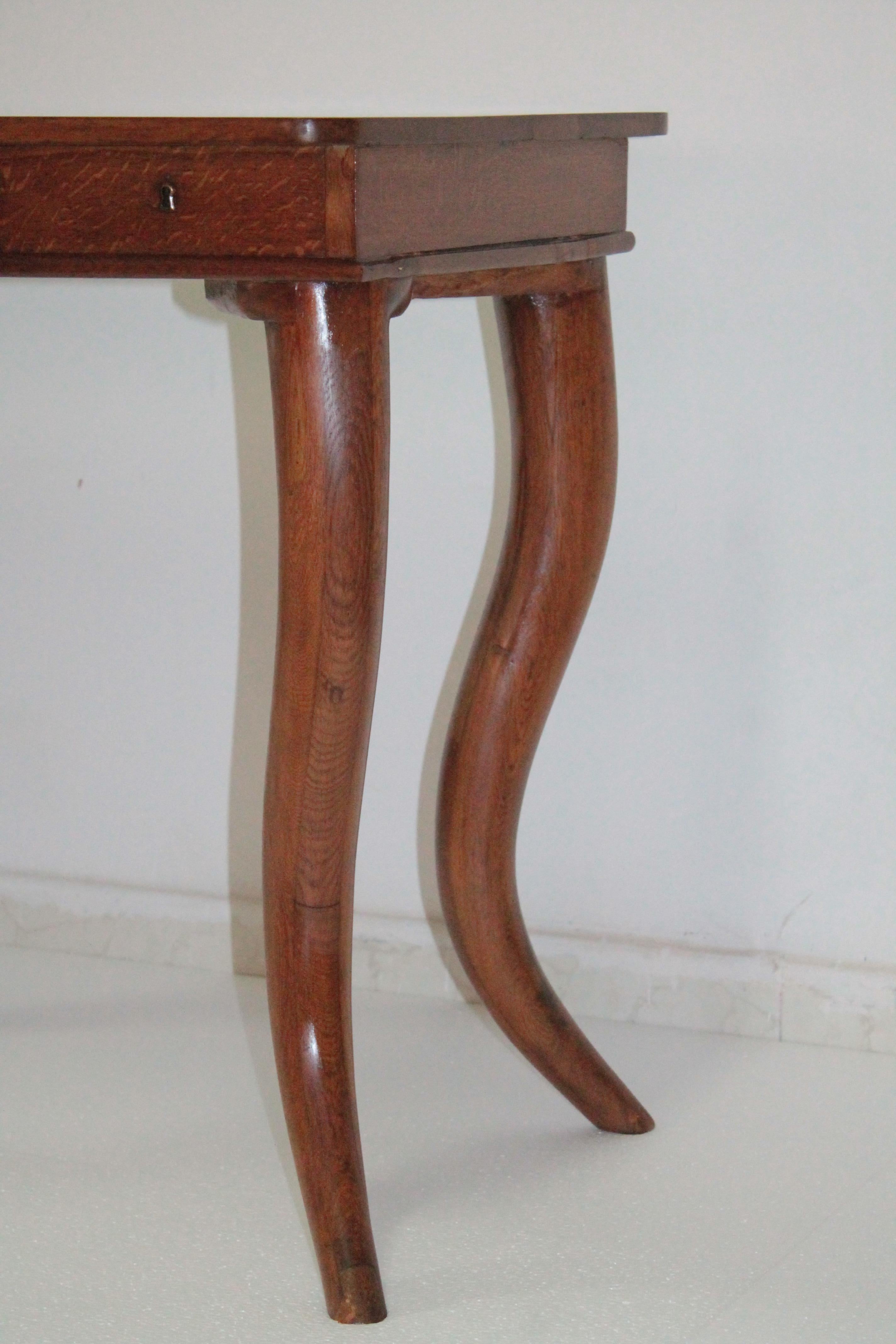 Art Deco Italian Writing Desk 1940s Elm Wood Paolo Buffa Style In Good Condition For Sale In Palermo, Palermo