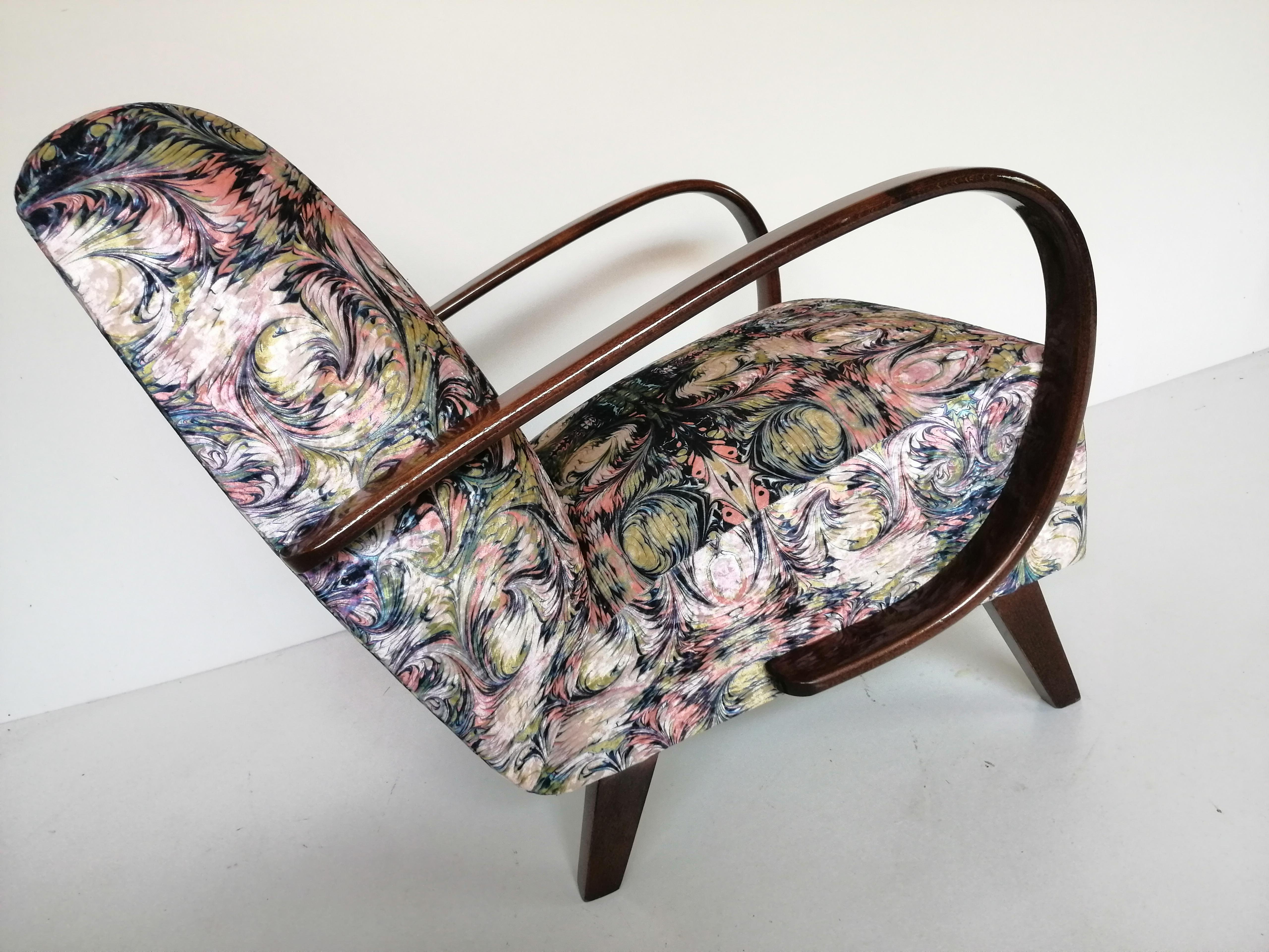 Art déco Fauteuil Art Déco J. Halabala en vente
