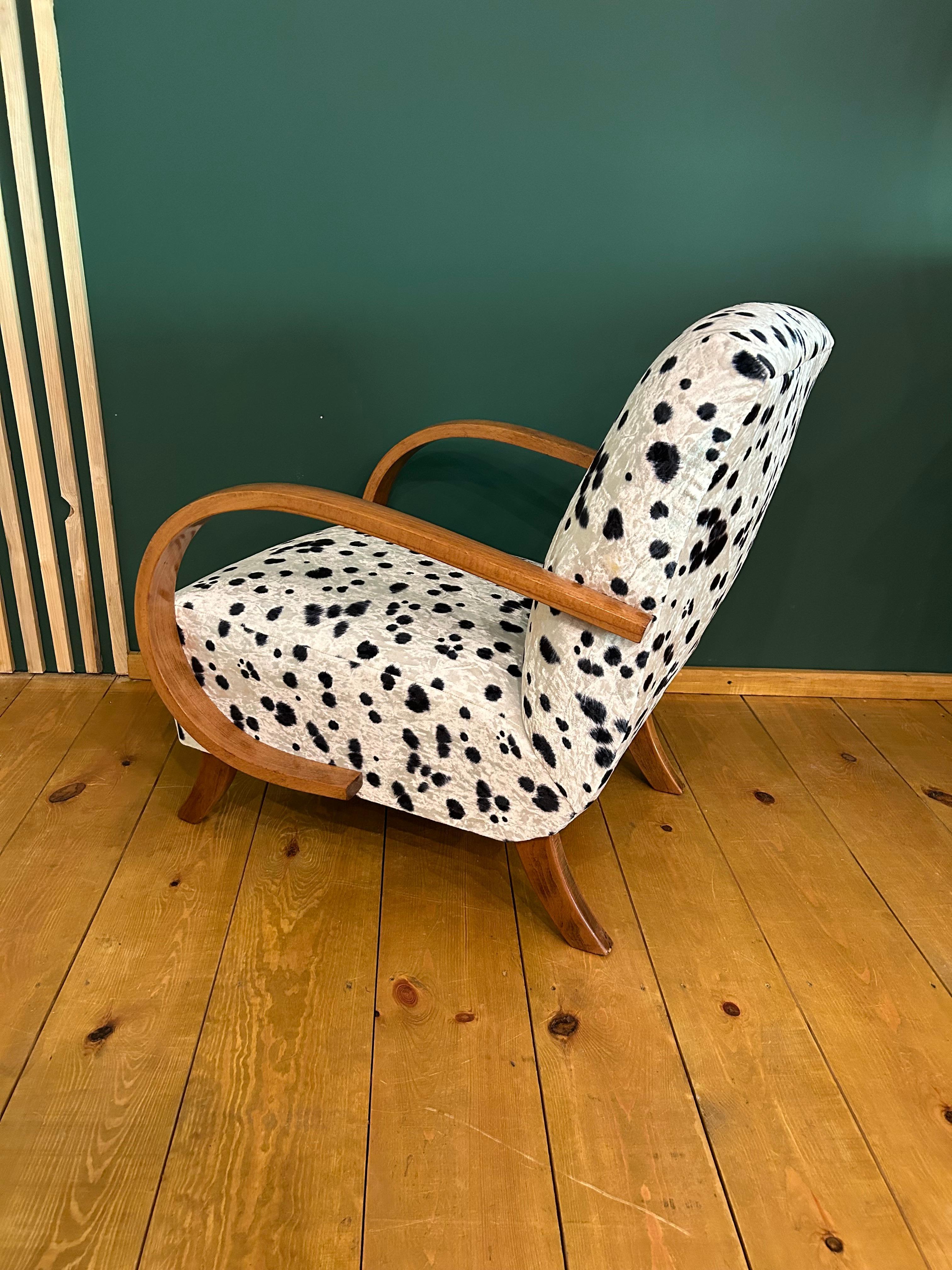 Sillón Art Decó J. Halabala Nogal en venta