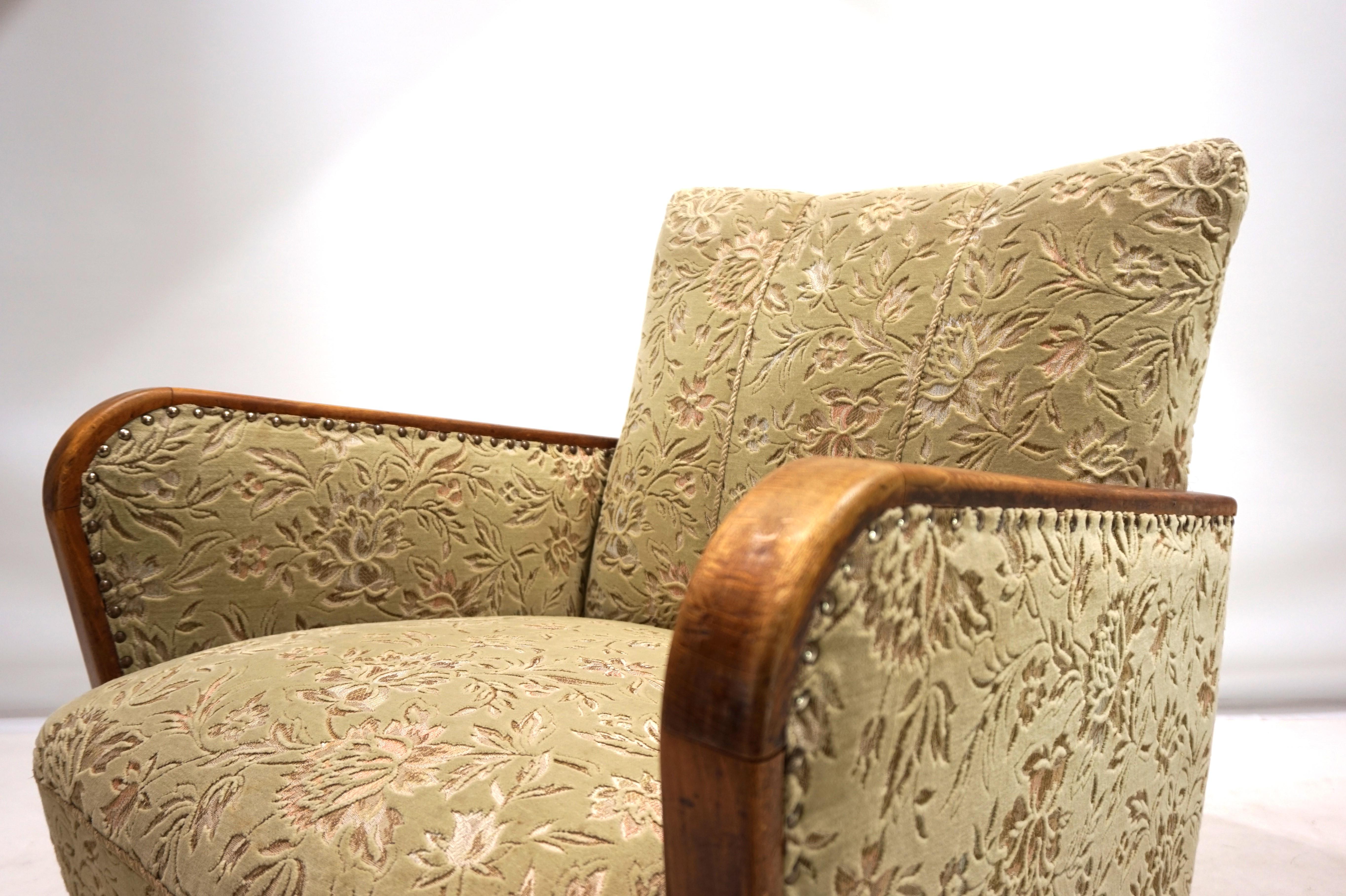 Art Deco jacquard velvet lounge chair, 1930 For Sale 9