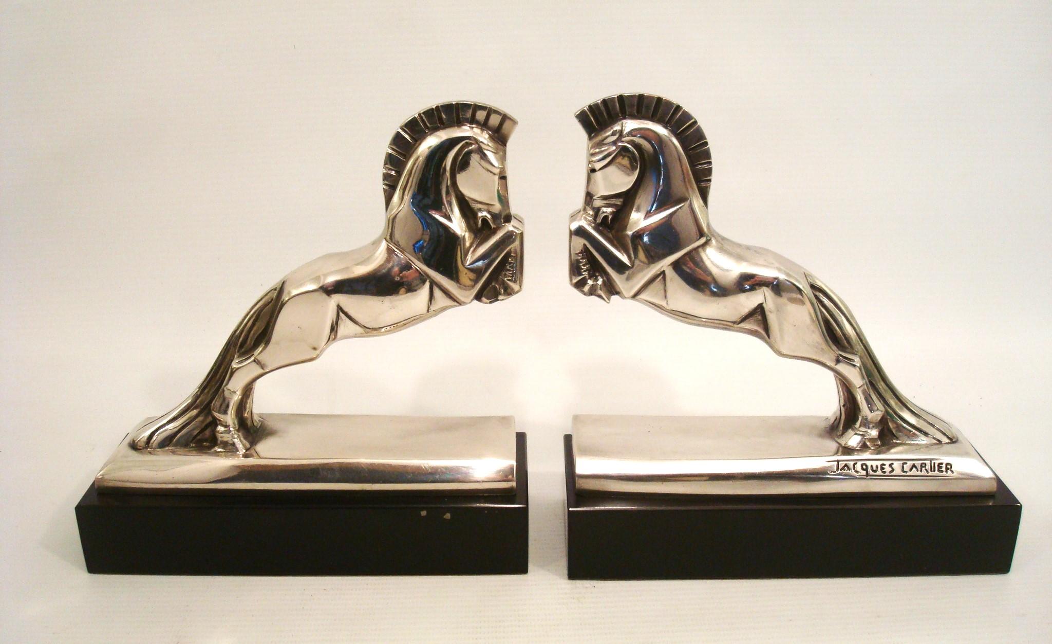 Bronzeskulptur mit Pferden im Art déco-Stil von Jacques Cartier, um 1930, Frankreich (Versilbert) im Angebot