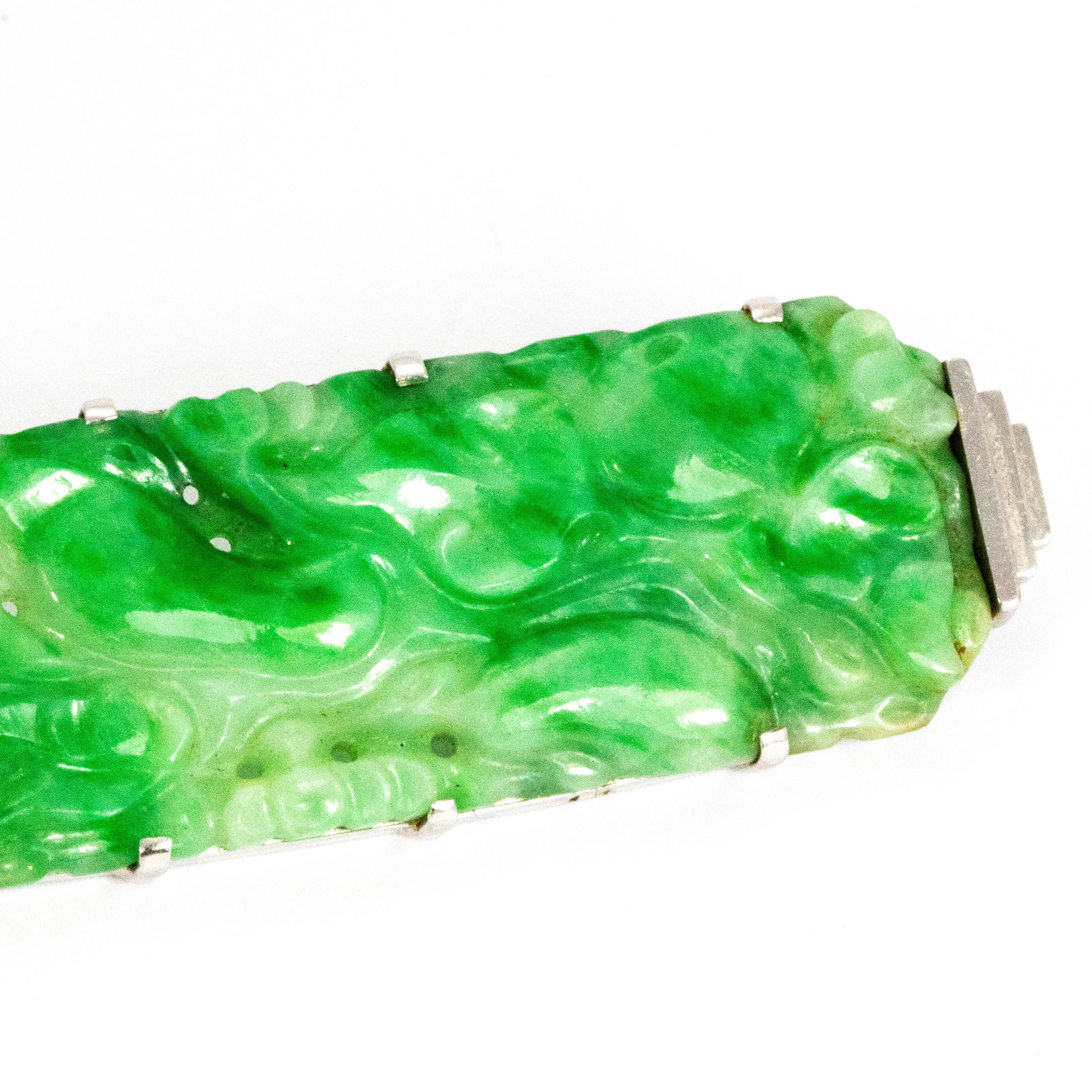 Art Deco Jade and 14 Carat White Gold Brooch In Excellent Condition In Chipping Campden, GB