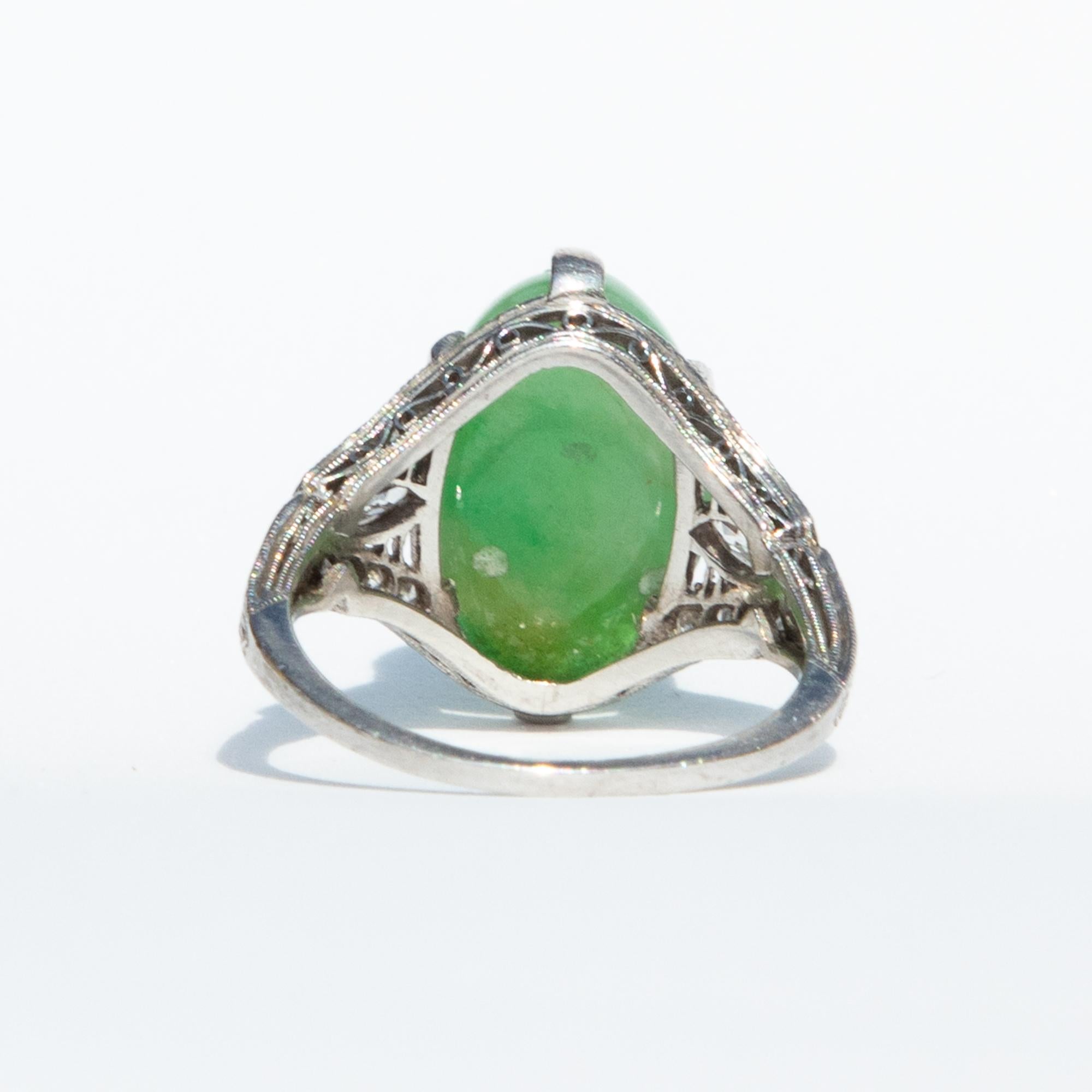 Art Deco Jade and Diamond Platinum Ring In Excellent Condition For Sale In Chipping Campden, GB